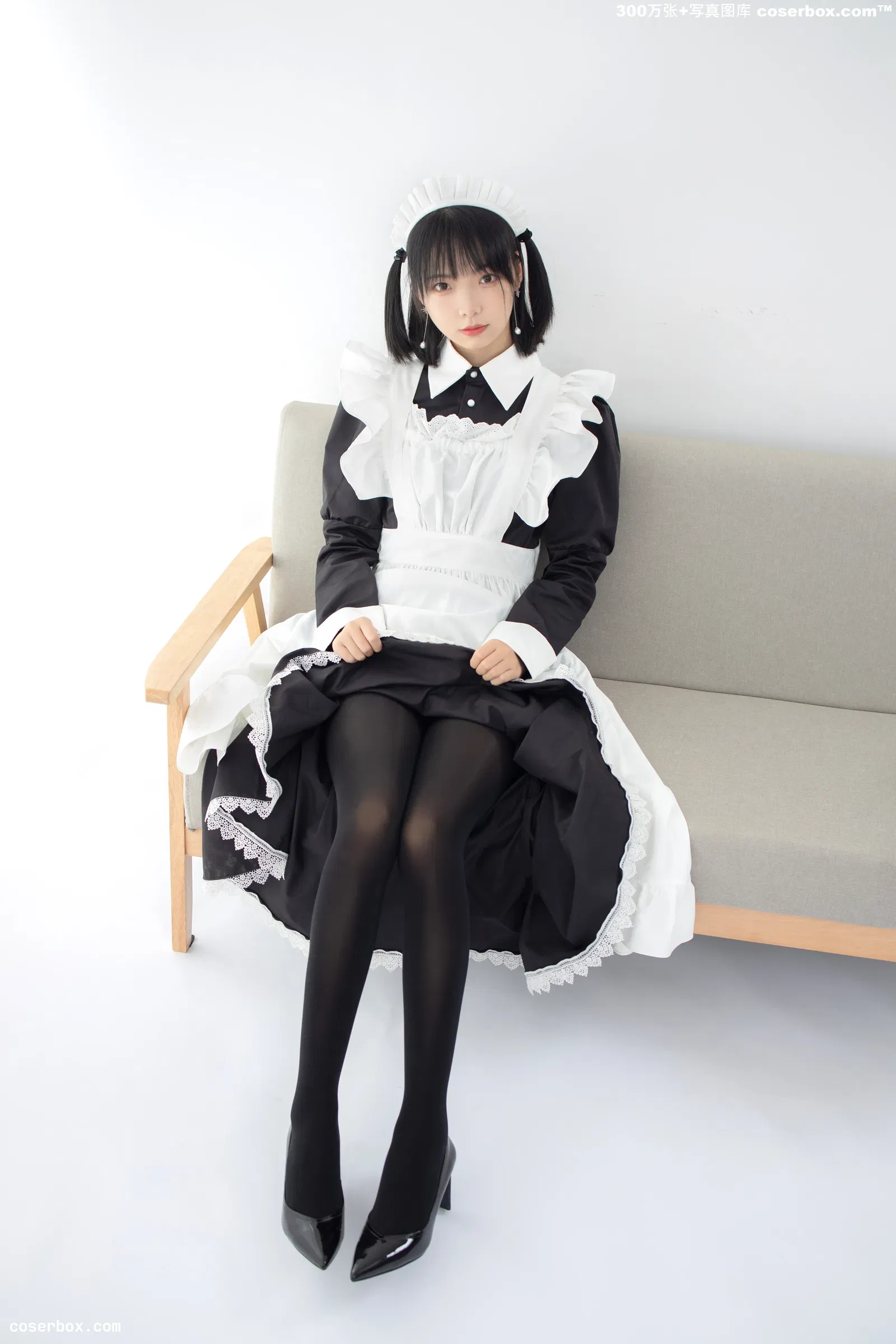 森萝财团写真 JKFUN-029 卉女仆 踩物 80D黑丝 [67P1V3.16G]