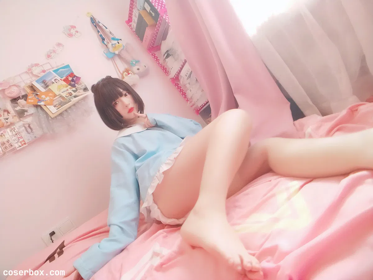 古川kagura NO.011 淡蓝衣白袜果足 - 1