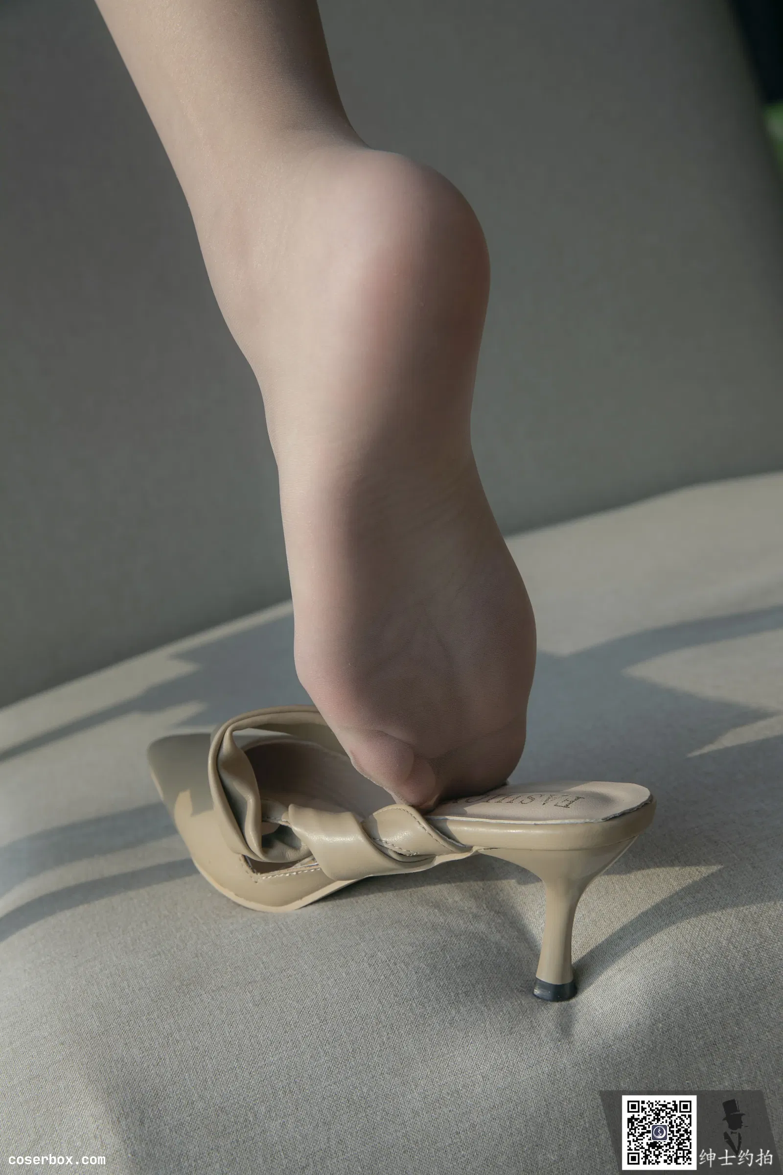 SHENSHI绅士 - SS166 李欣 [21P-22MB]