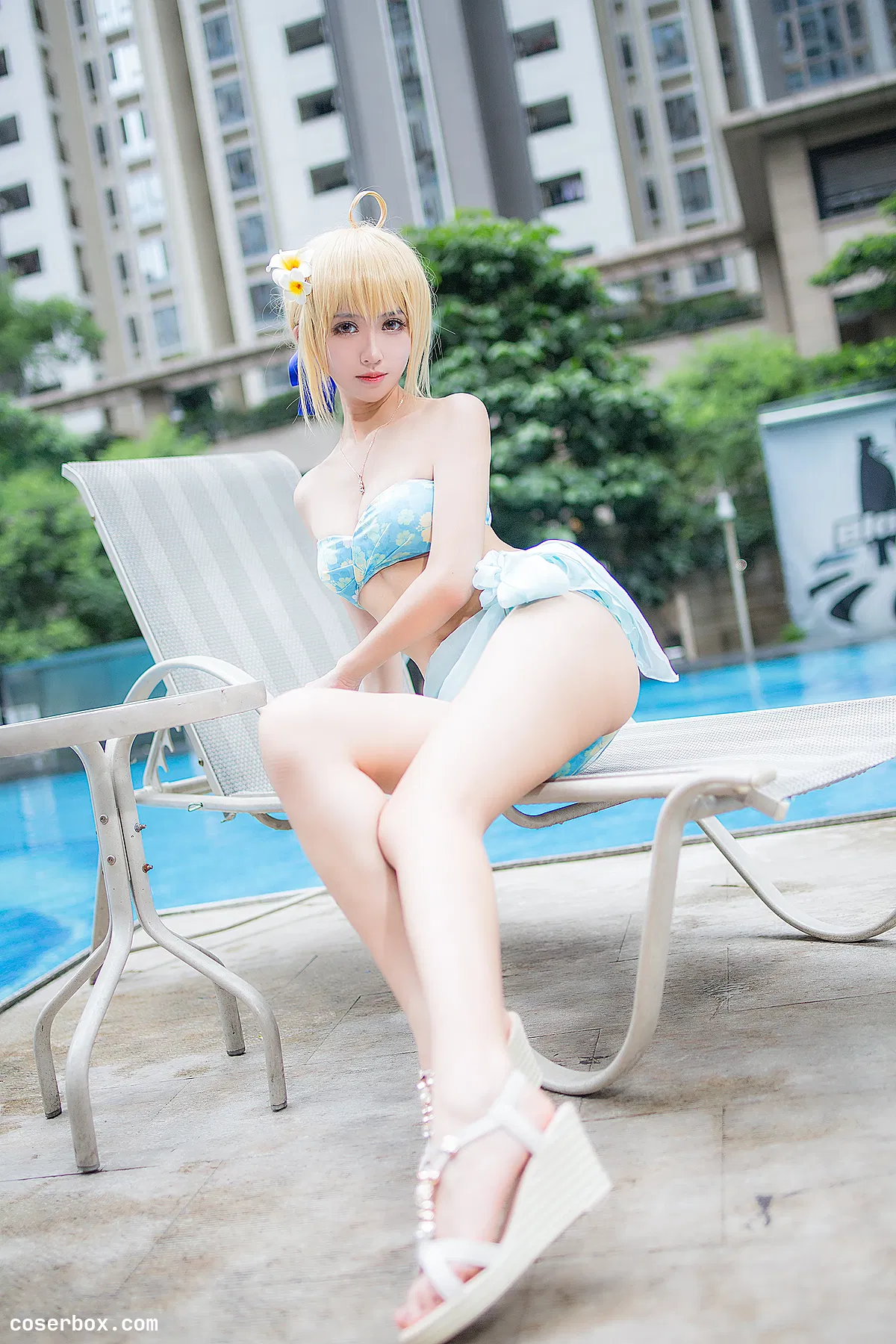 鳗鱼霏儿 NO.006 King of Knight 泳池[5P-75MB] - 2