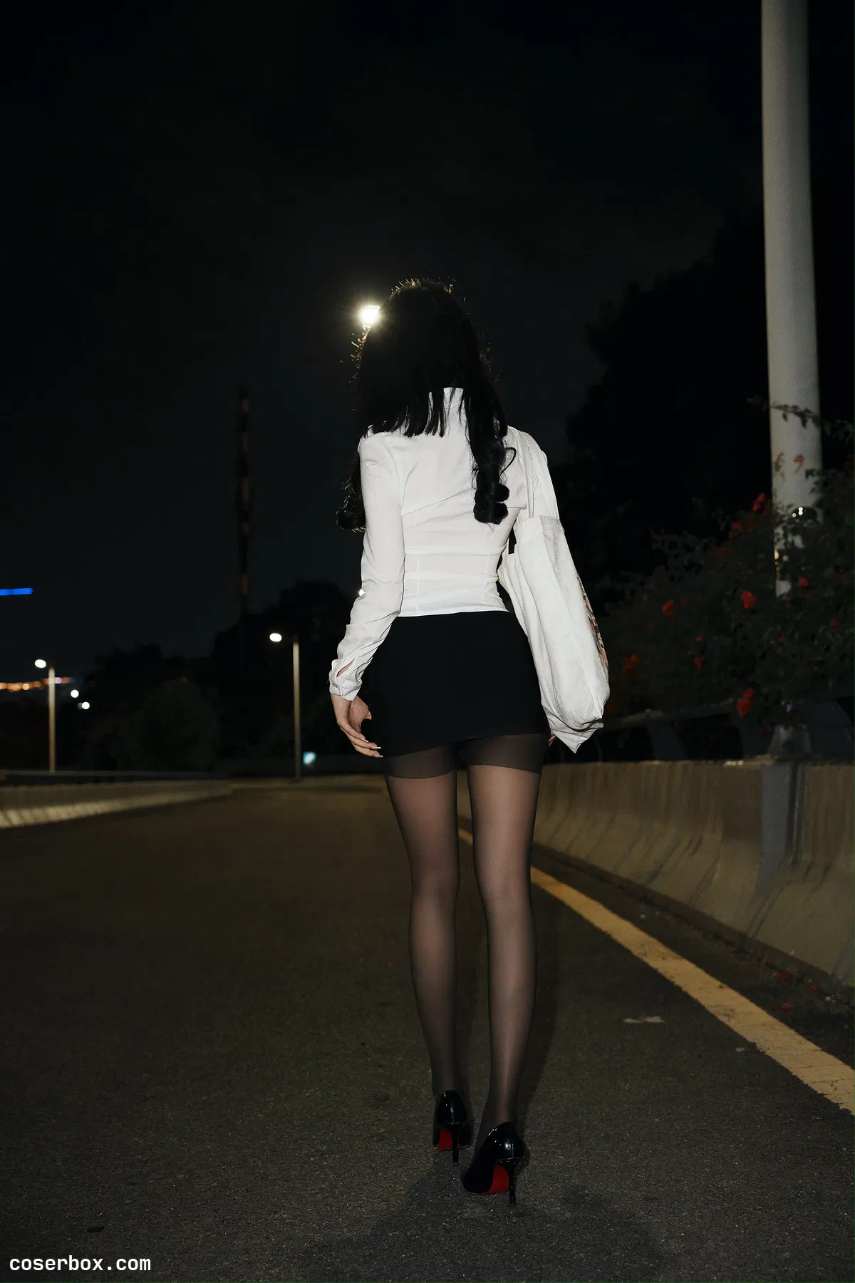 您的蛋蛋 NO.035 尾随 - 2