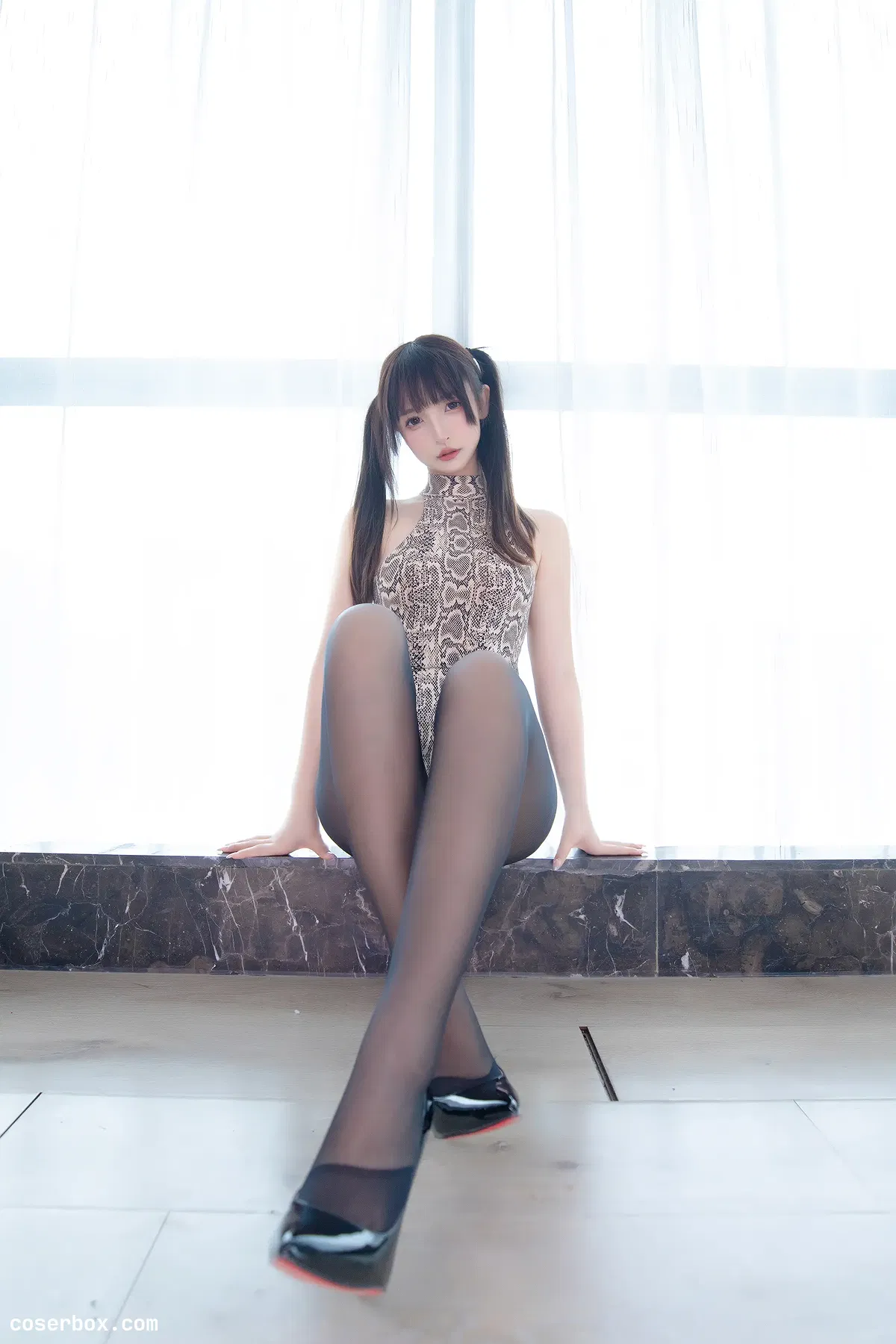 神楽坂真冬NO.174 蟒纹旗袍 - 1