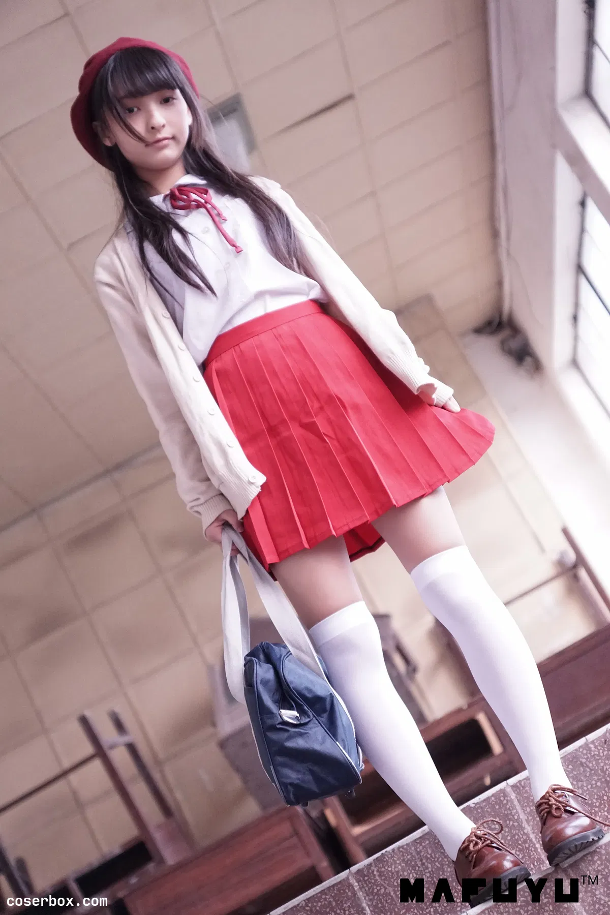 神楽坂真冬 NO.001 红JK白过膝系列 - 2