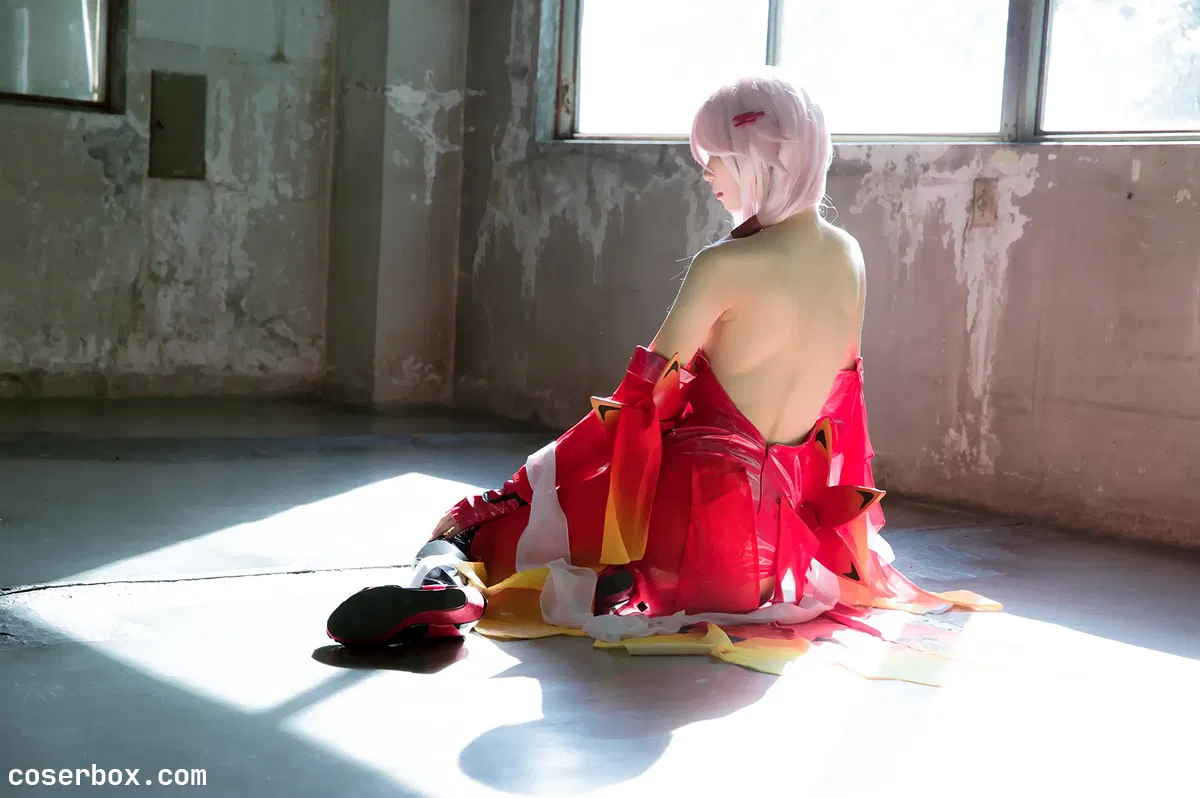 Mikehouse NO.010Mikehouse]KYRIE ELEISON [100P 73.47MB]