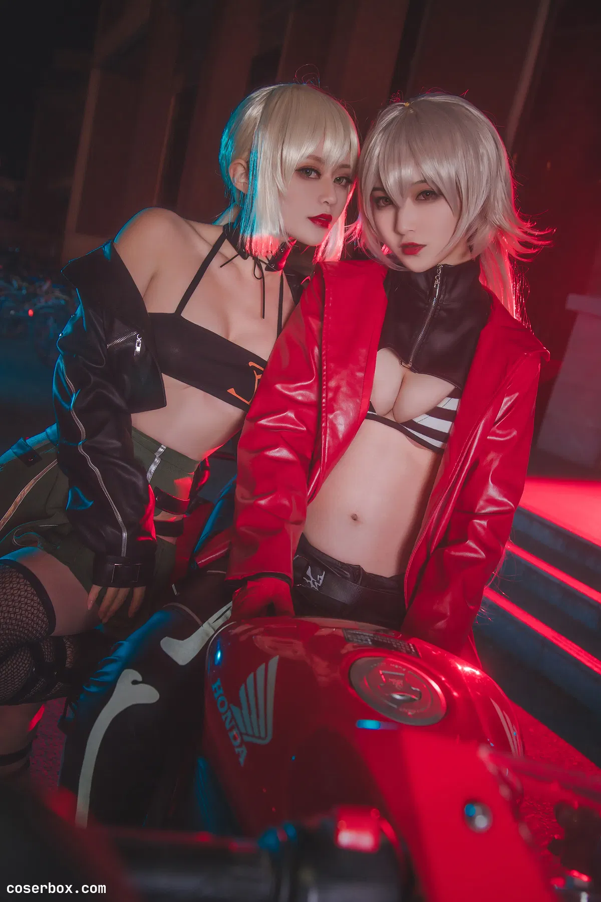 铁板烧鬼舞w NO.005 黑贞黑呆双人 中山码头