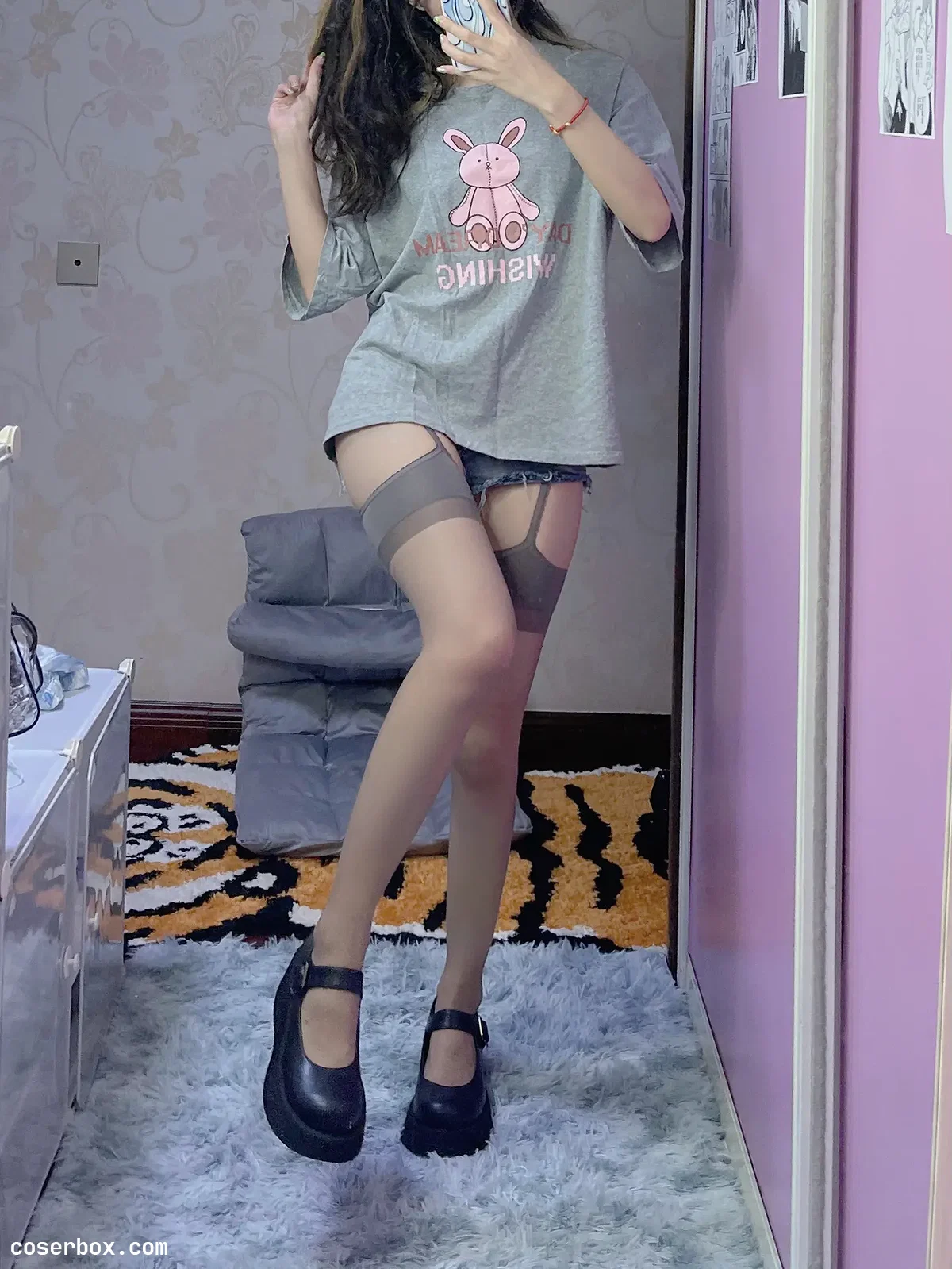 Kettoe NO.019 灰丝吊带裤 [46P 96.18MB] - 1
