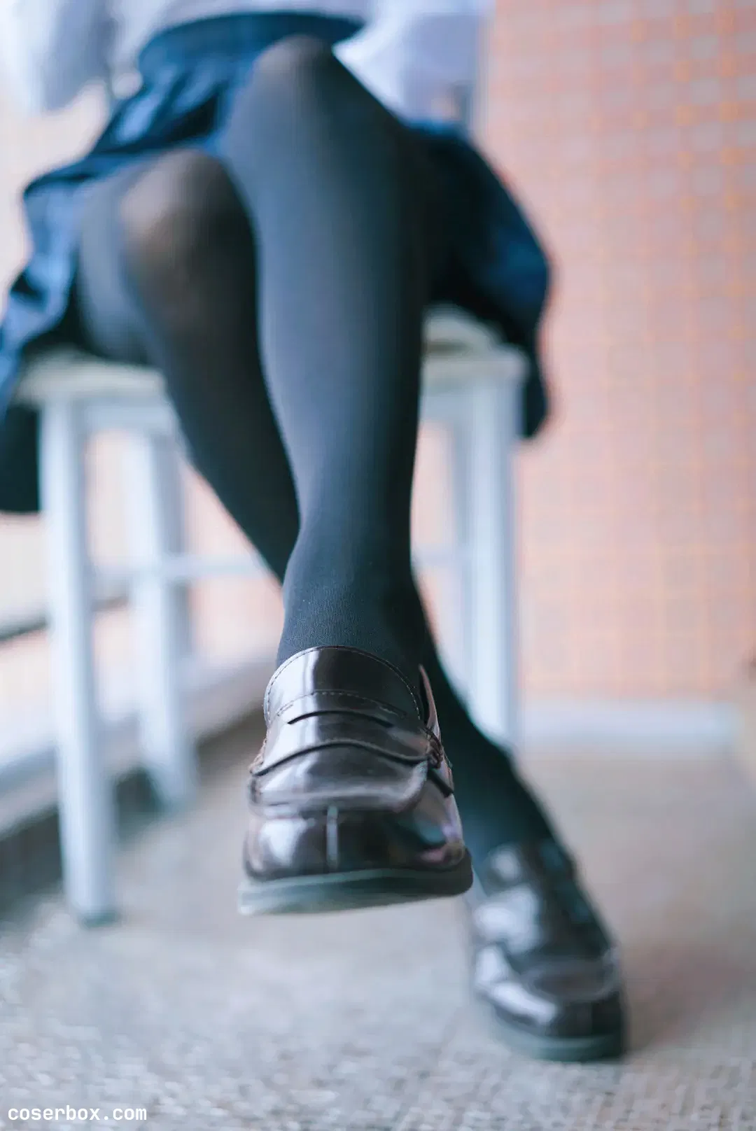 眼酱大魔王w NO.19 跪姿阳台真空JK - 2