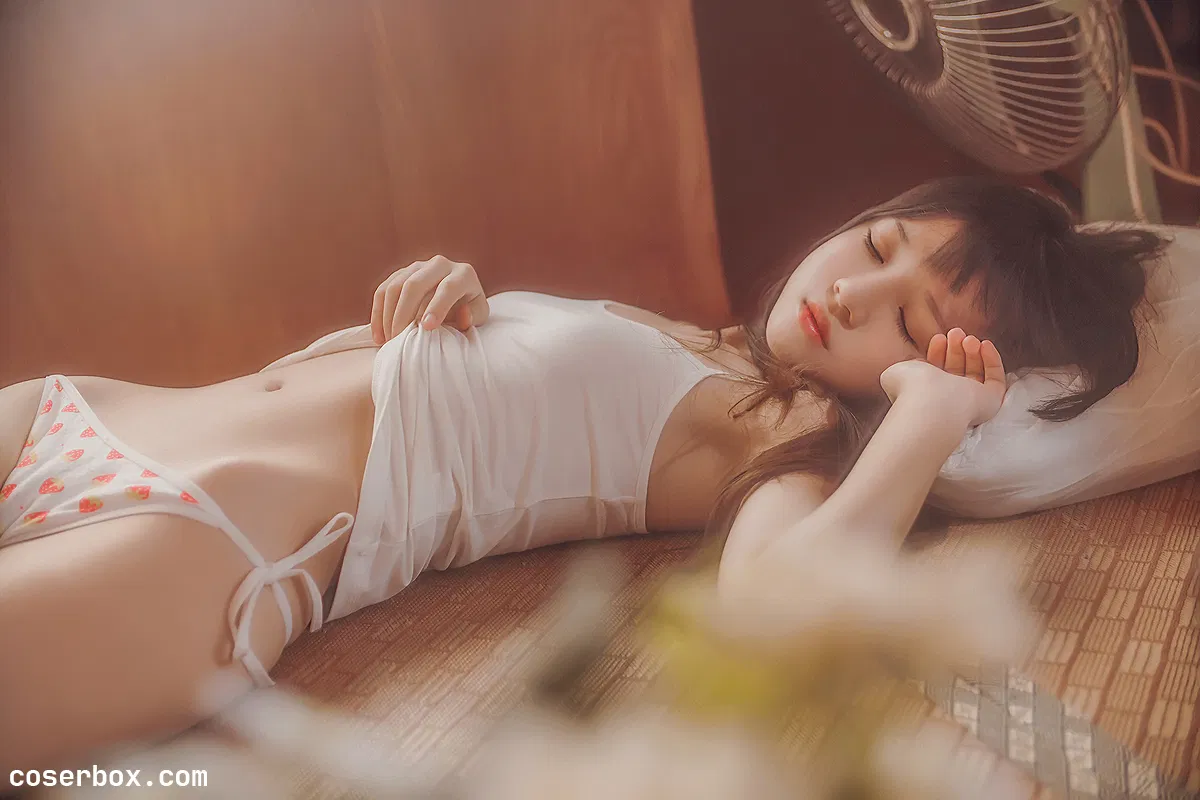 桜桃喵 NO.076 未熟1 小背心换水手服 [144P 1 - 2