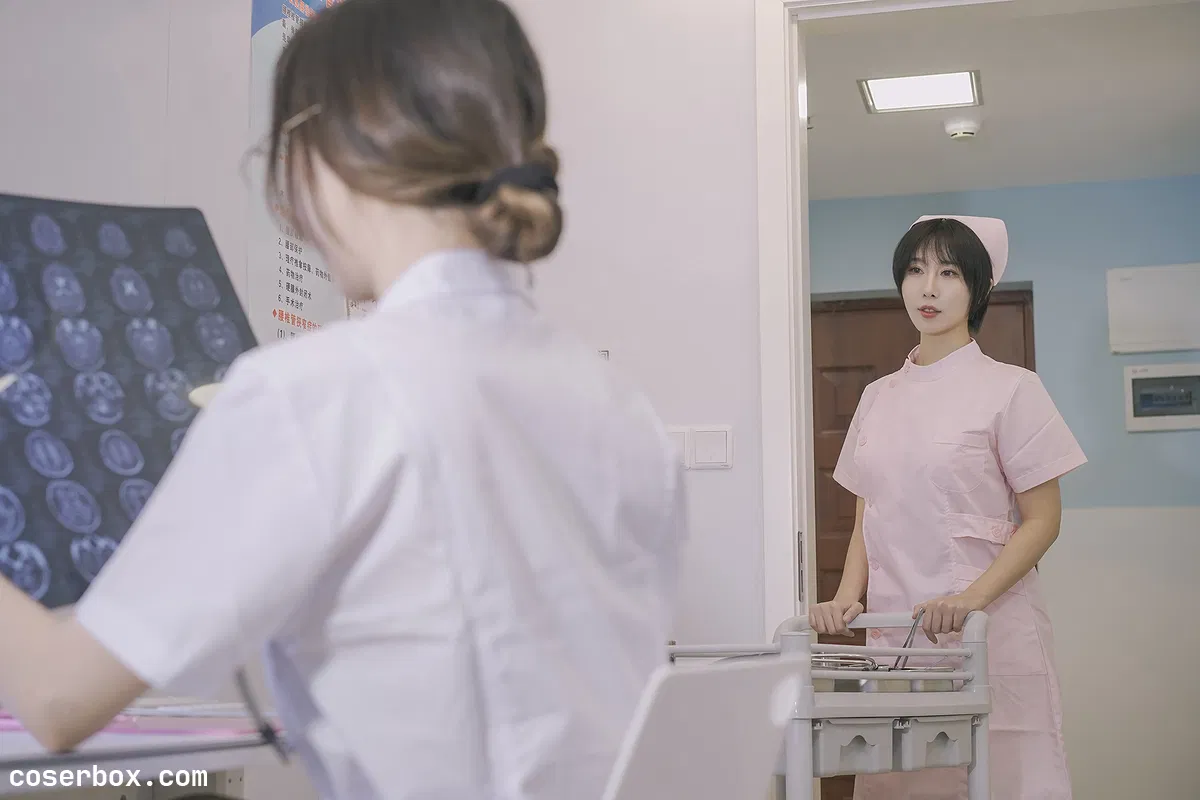 云溪溪 NO.033 奶桃桃- 医生姐姐与护士姐姐 [80P 490 - 1