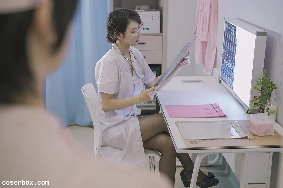云溪溪 NO.033 奶桃桃- 医生姐姐与护士姐姐 [80P 490 - 2