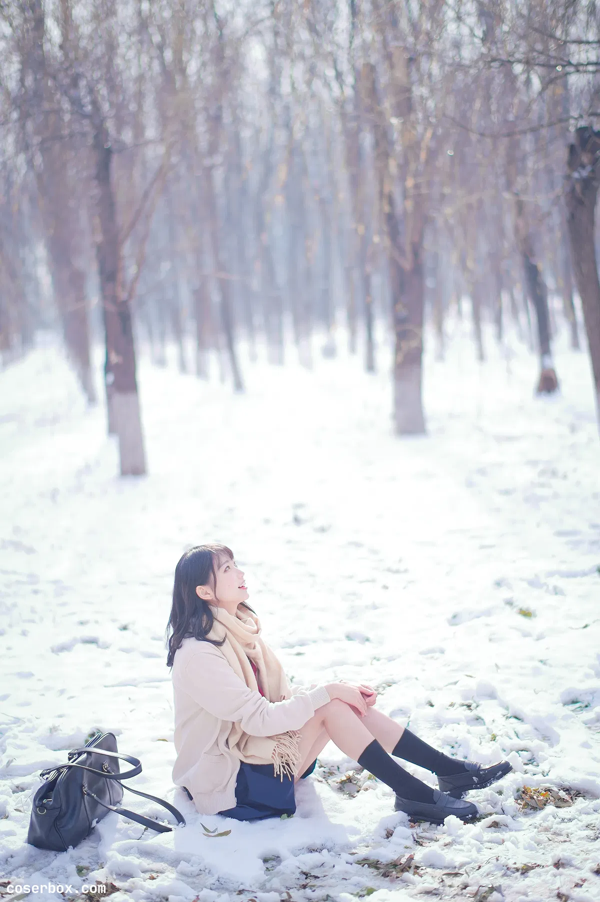 周叽是可爱兔兔 NO.032 雪景JK [15P 130 - 1