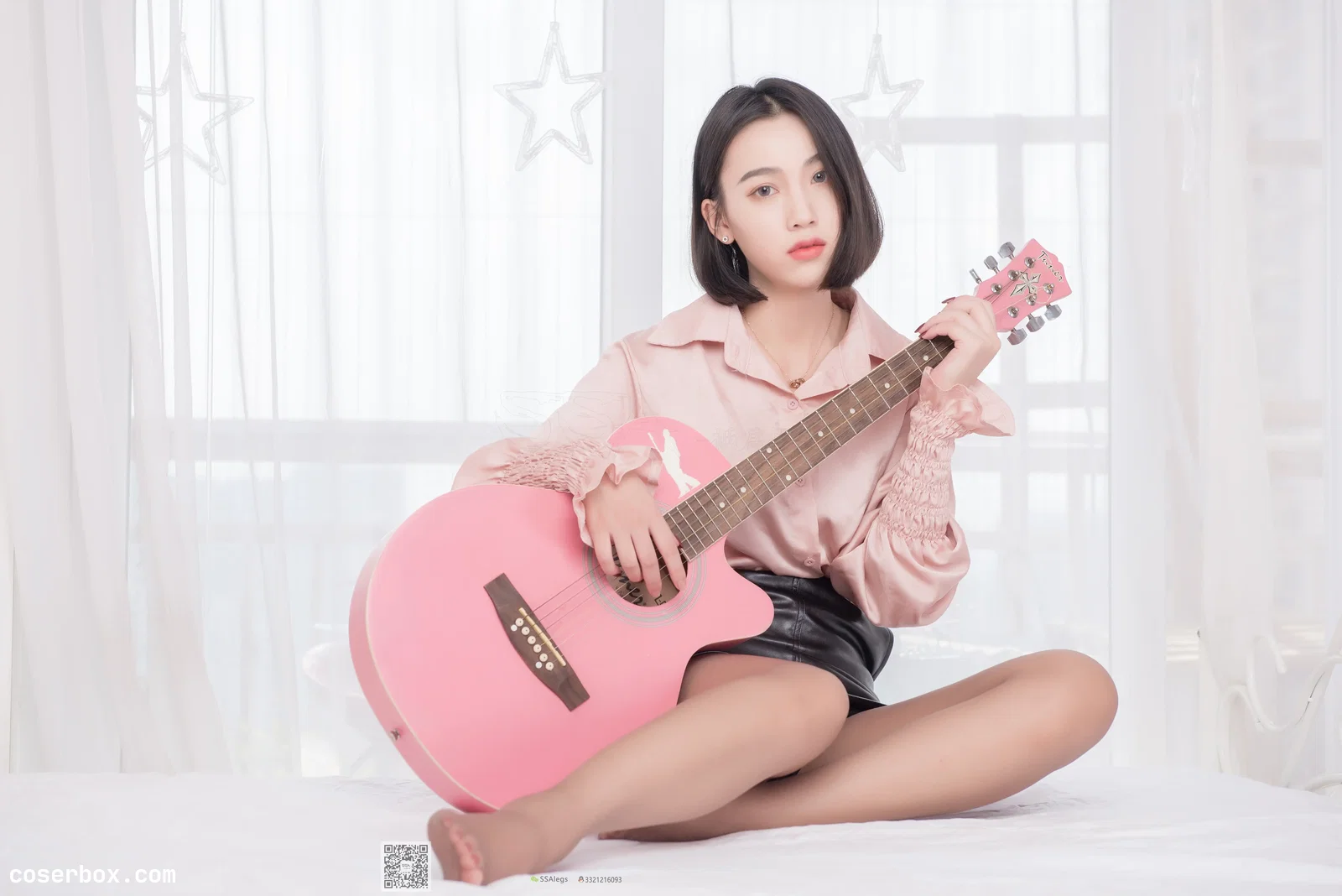 [SSA丝社]超清写真 NO.034 大大 咖啡丝完美腿部曲线[99P-933MB]