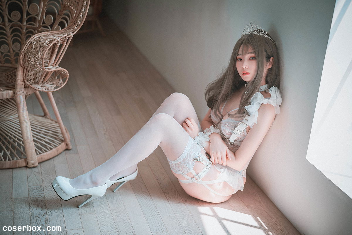 Bambi밤비 NO.033 Reine de Blanc (A-side) [42P 433.98MB] - 1