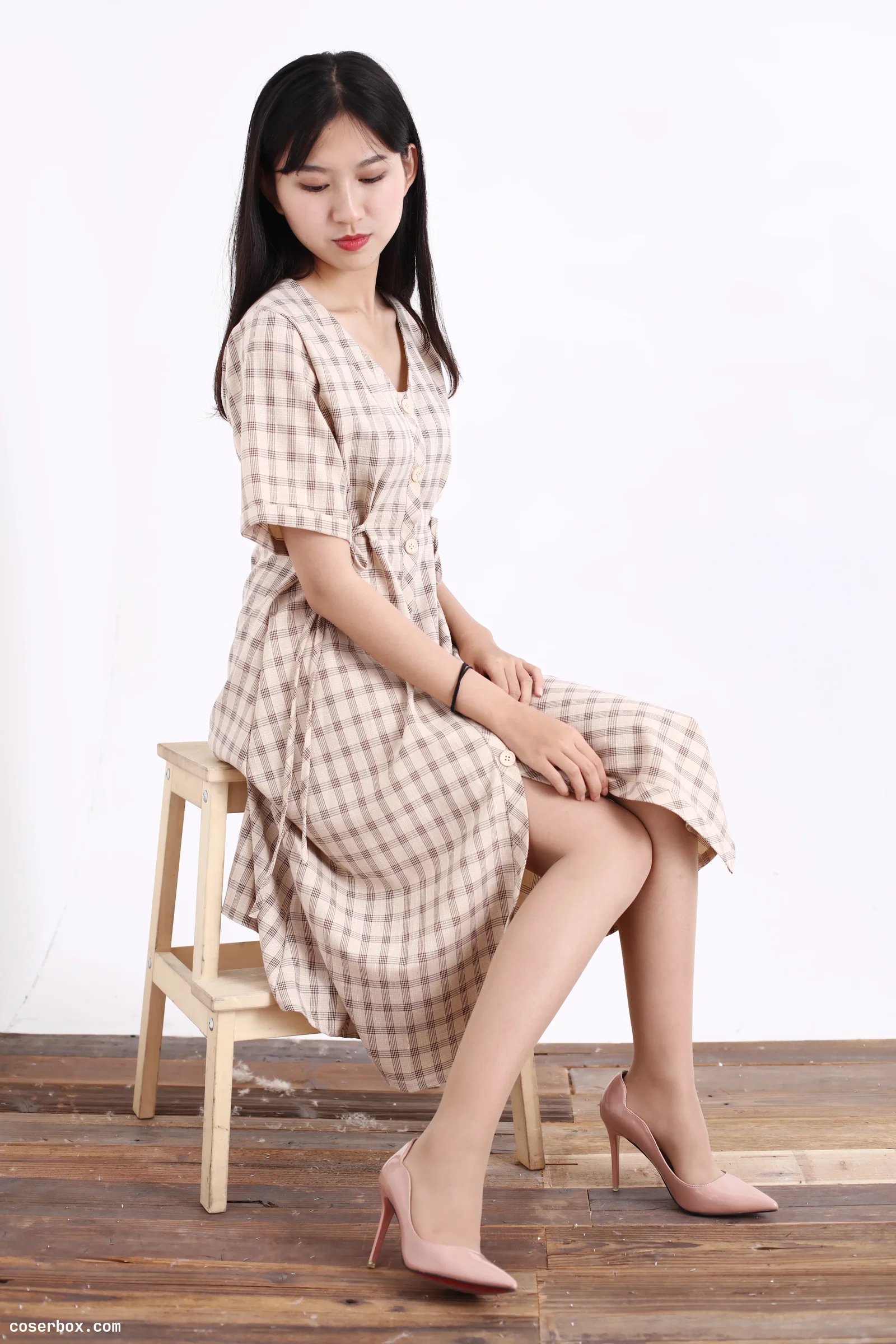 奈丝 NO.128：小橙子 [41P 528.58MB]