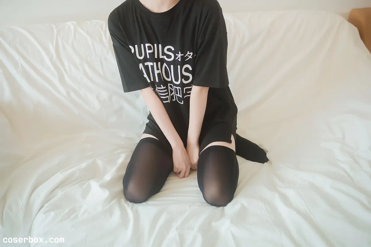 Kitaro_绮太郎 NO.008 半袖双马尾 [43P 136.91MB] - 2