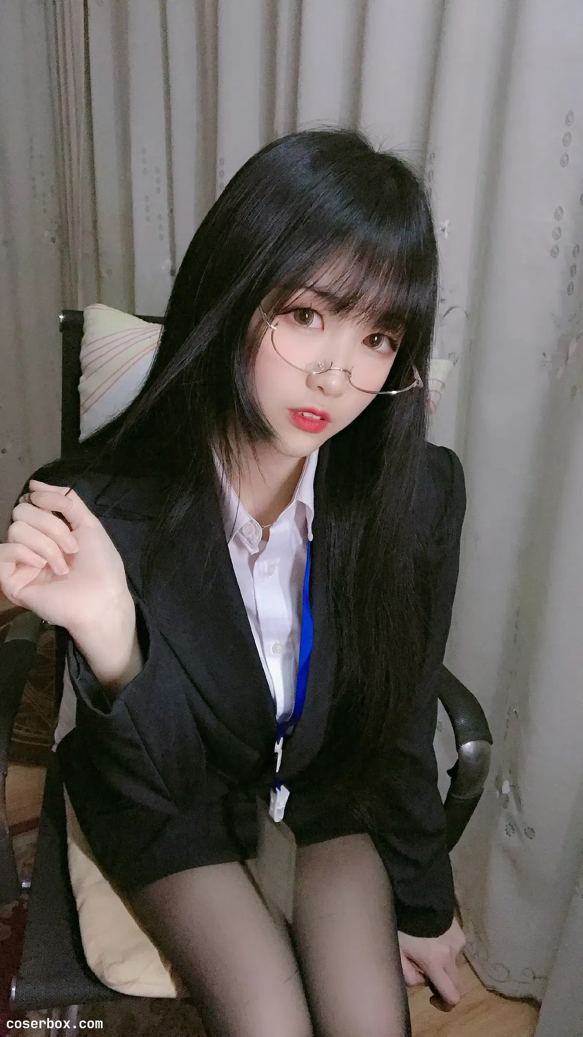 miko酱ww NO.016 职业装 [15P 24.99MB] - 1