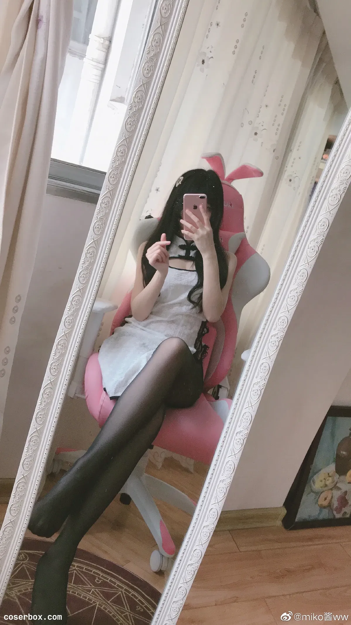 miko酱ww NO.007 旗袍 白 黑丝 [21P 27.41MB] - 2