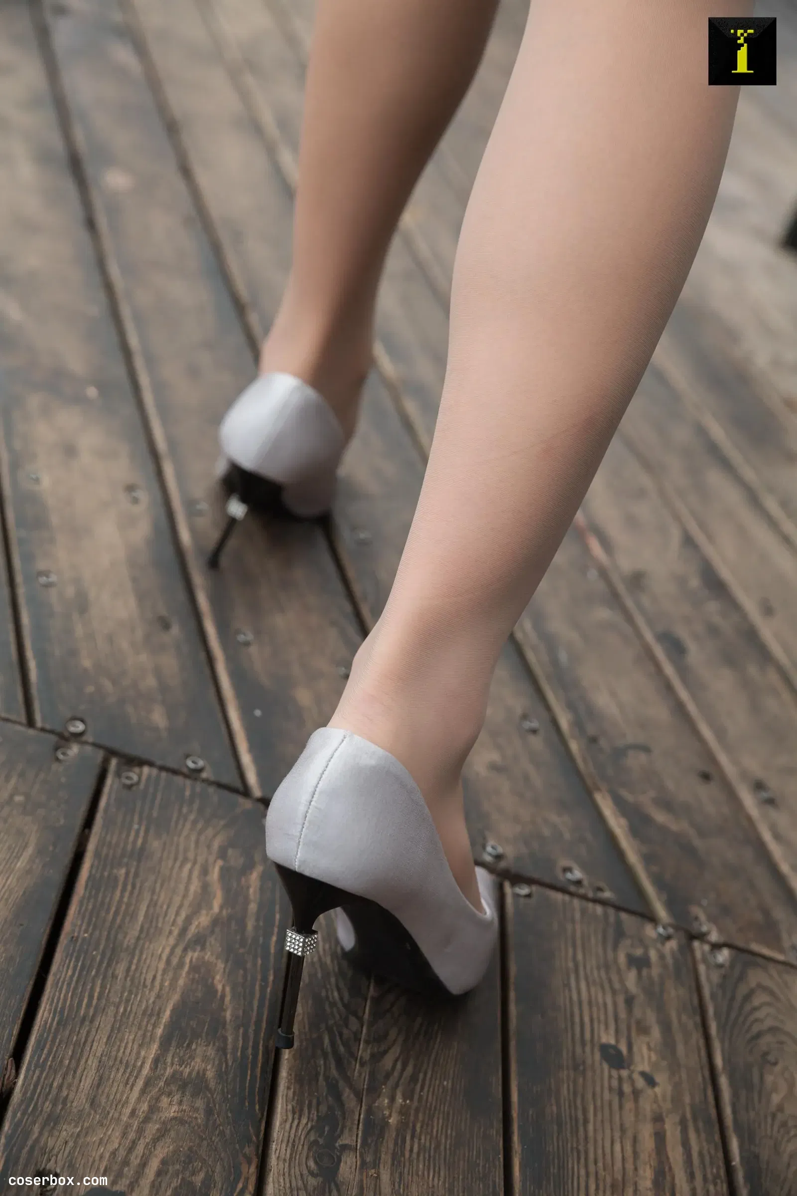 IESS异思趣向 2019.11.26 丝享家625：秋秋《饭店主管》[95P／37MB] [95P 36.79MB]