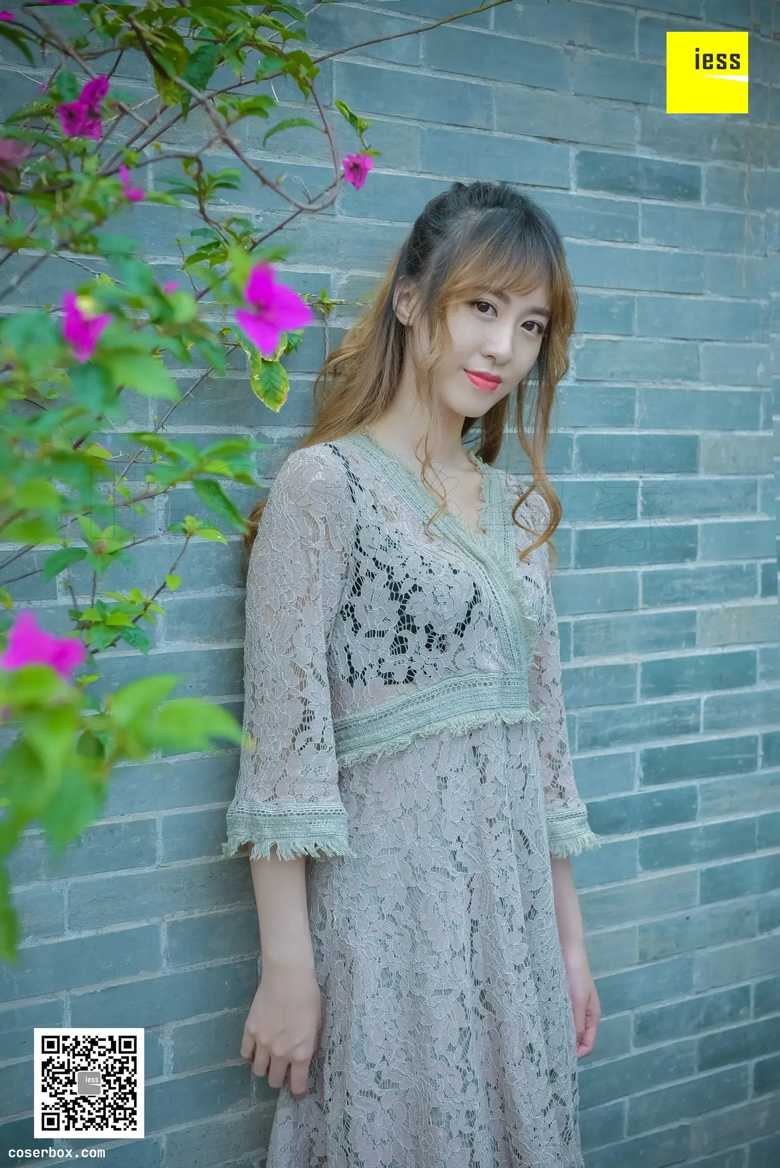 IESS异思趣向 2017.11.16 丝享家105：紫紫《妹子你还是穿平底鞋吧》 [99P 59.8MB]