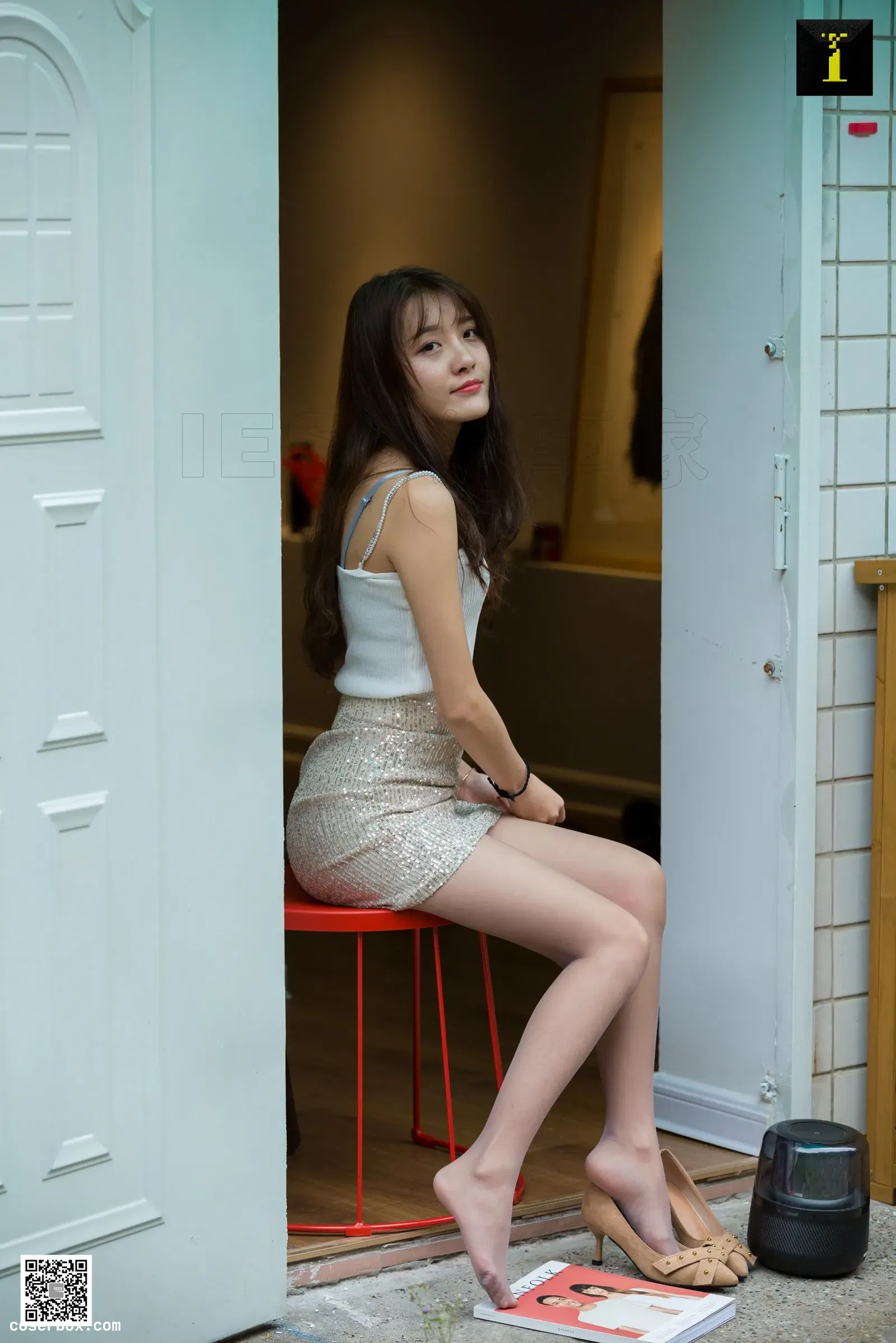 IESS异思趣向 2019.06.06 丝享家501：《家门口的婉萍》婉萍[84P／28.1MB] [84P 28.09MB]