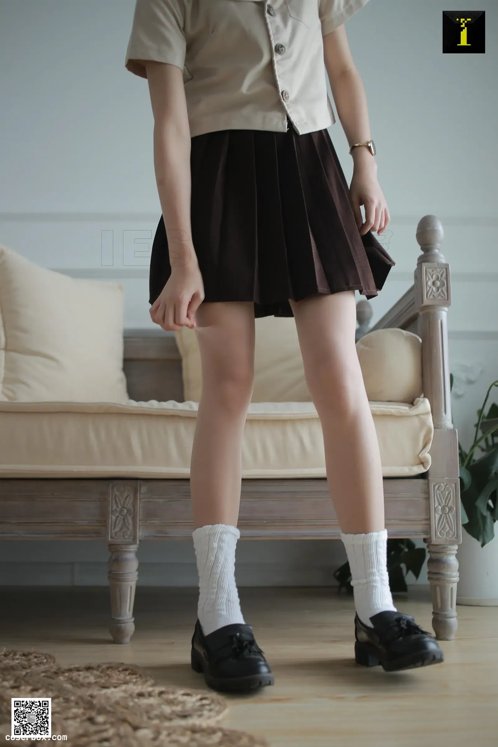 IESS异思趣向 2019.08.21 丝享家555：《小衫初尝JK棉袜》小衫[80P／19MB] [80P 19.13MB]