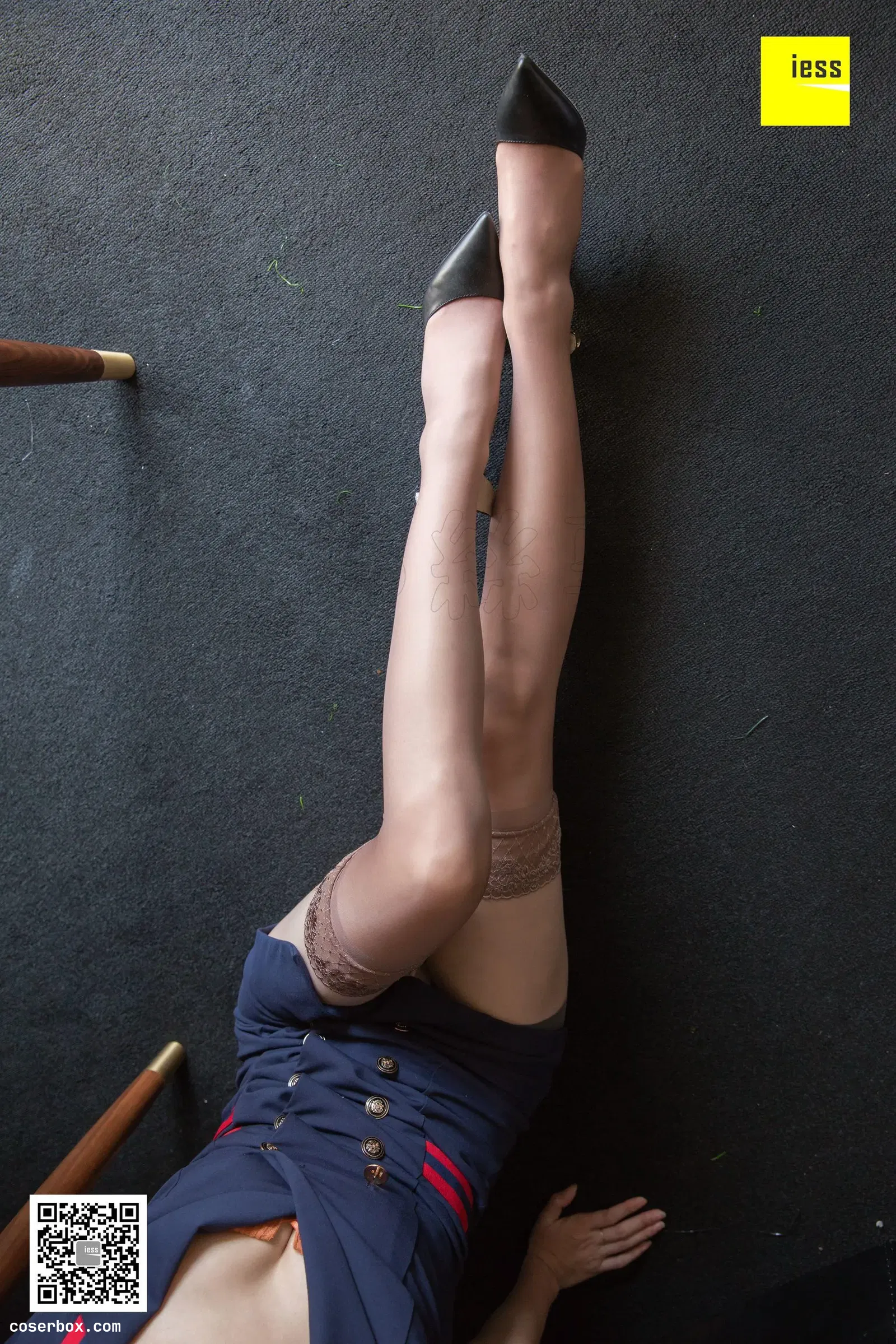 IESS异思趣向 2019.01.15 丝享家402：《秋姐的双层袜子》秋秋[81P／42.4MB] [81P 42.44MB]