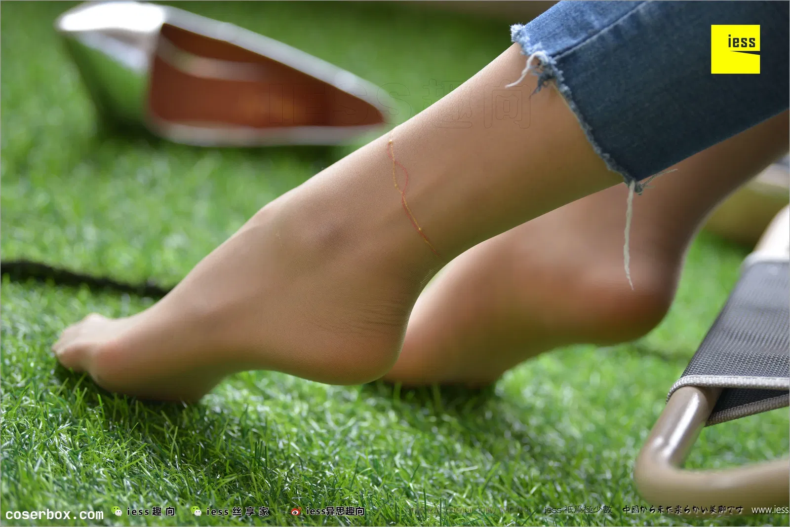 IESS异思趣向 2018.03.27 丝足便当210：《经典小脚》华华 [99P186MB] [99P 185.86MB]