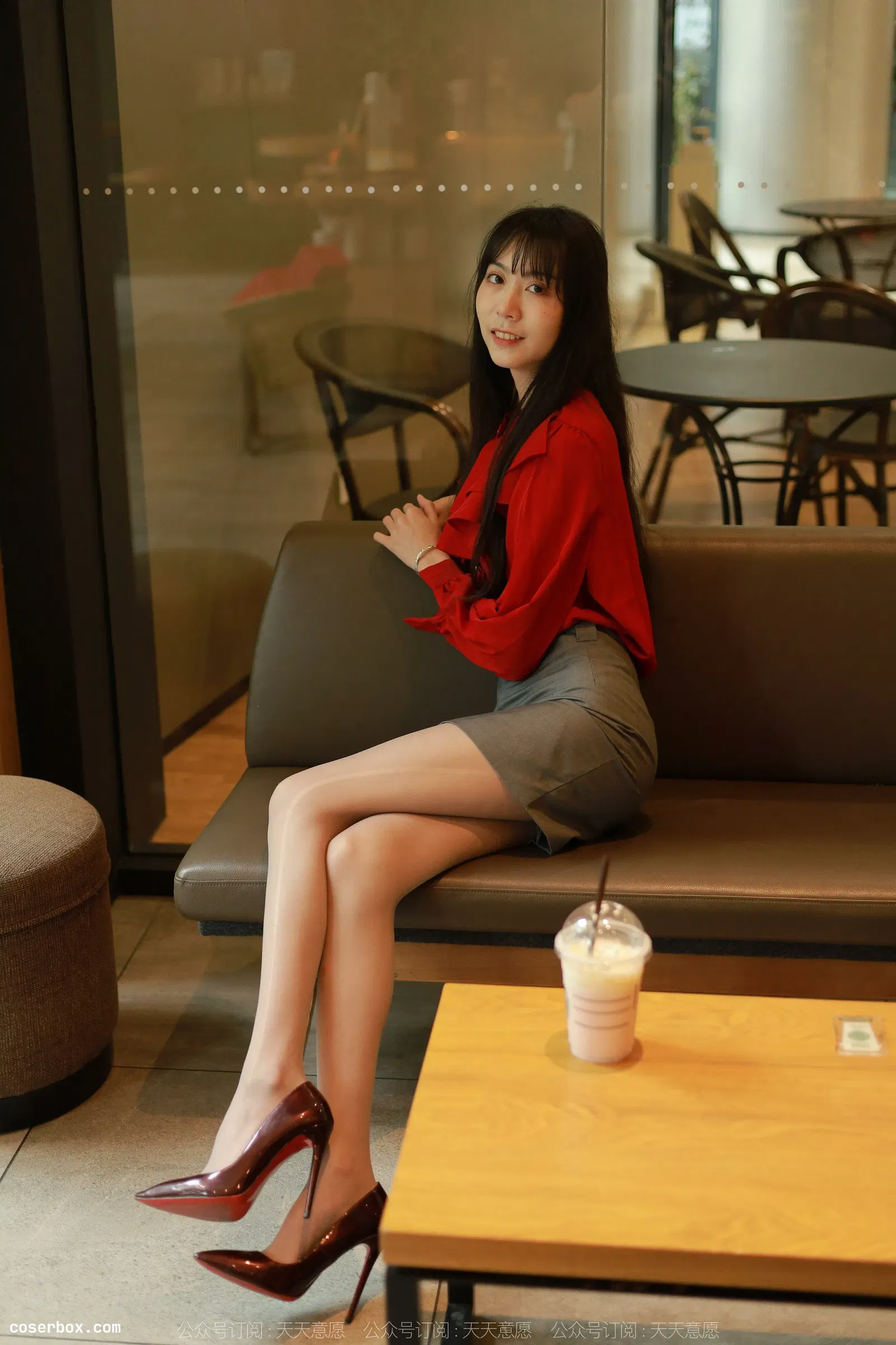 IESS异思趣向 2022.06.02 丝享家 1105：团团《对面的美女同事》[86P-130.18MB] [86P 130.15MB]