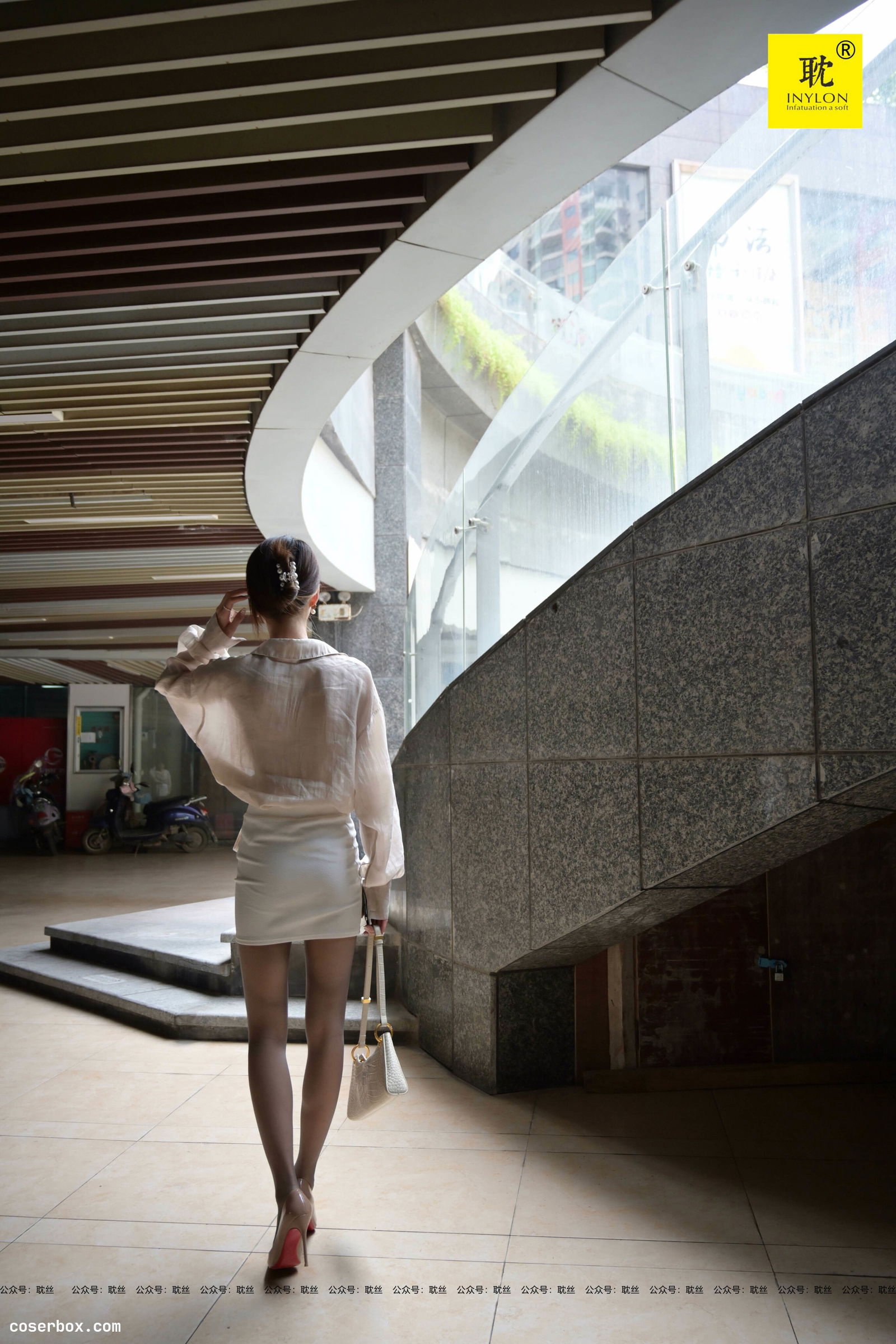 IESS异思趣向 008 耽丝 第N种幻想之《一个人下班》⑧ [68P／196MB] [68P 191.46MB]