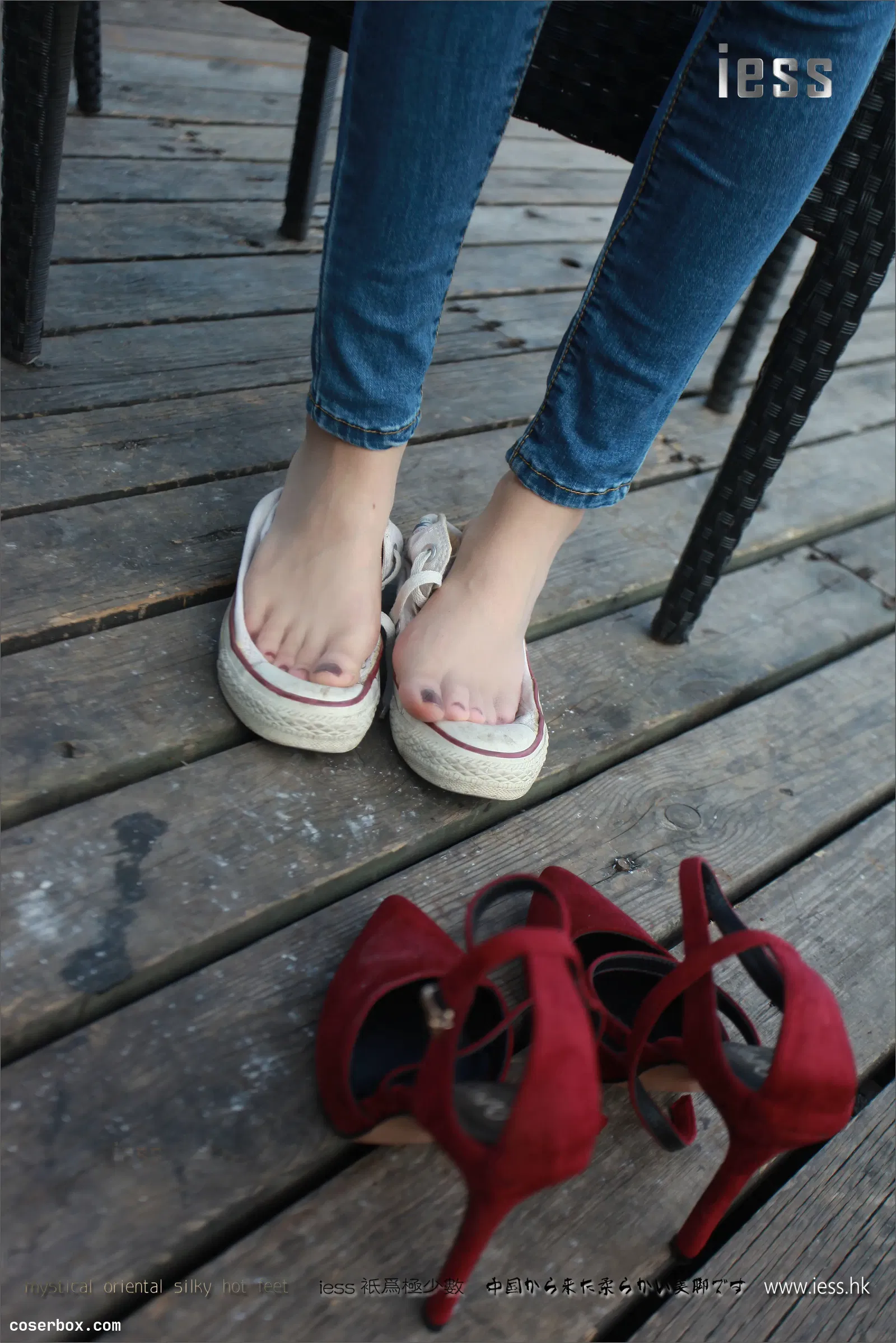 IESS异思趣向 2017.04.17 丝足便当102：《仙女牌牛仔裤与高跟肉丝》佳爷 [99P 146.98MB]