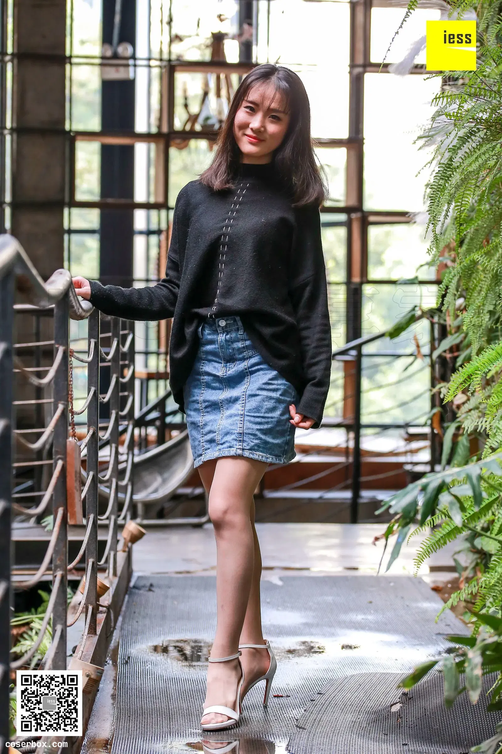 IESS异思趣向 2018.04.11 丝享家208：《老师的白色一字扣凉鞋》Julia [99P-43.7M] [99P 44.33MB]