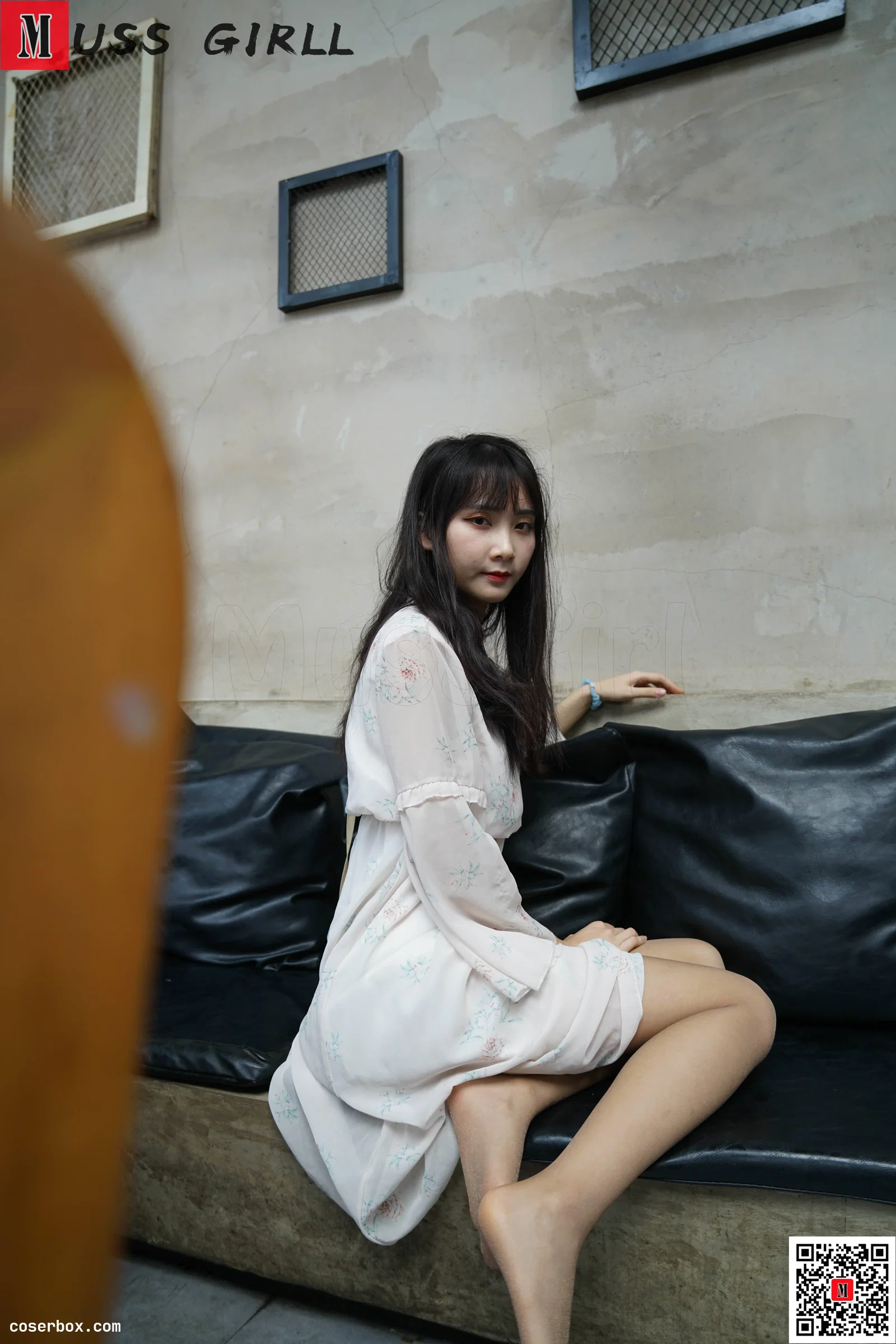 MussGirl慕丝女郎 NO.196 白色连衣裙肉丝 [69P／90M]