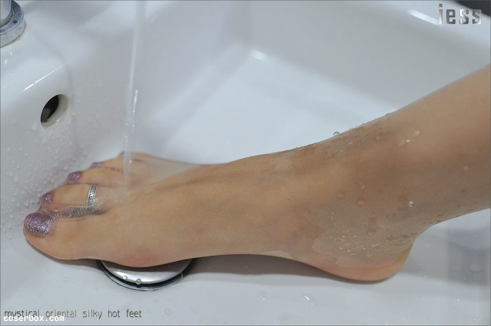 IESS异思趣向 2016.11.16 丝足便当031：《弱水三千》SASA [19P-26M] [19P 26.35MB]