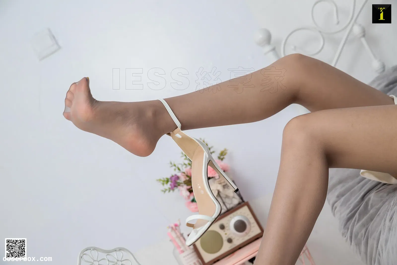 IESS异思趣向 2019.06.28 丝享家517：《令人惊艳的美甲》可乐[94P／29MB] [94P 28.53MB]