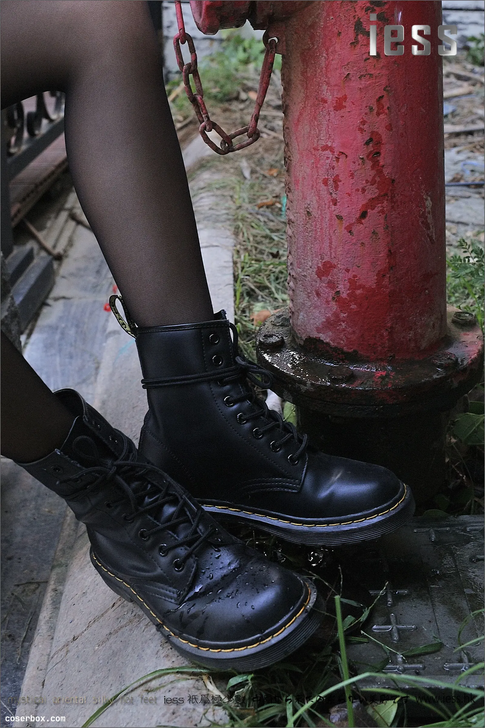 IESS异思趣向 2017.01.25 丝足便当064：《黑丝马丁靴》SASA [99P 156.11MB]