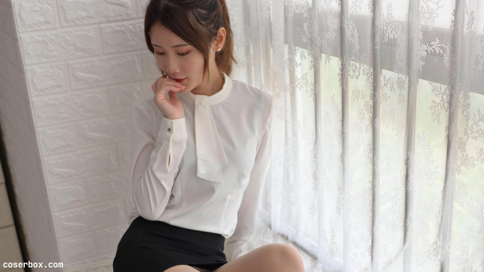 [IESS异思趣向]《普惠集》PH-S004 窗台 紫薇[50P／101MB] [50P 100.41MB]