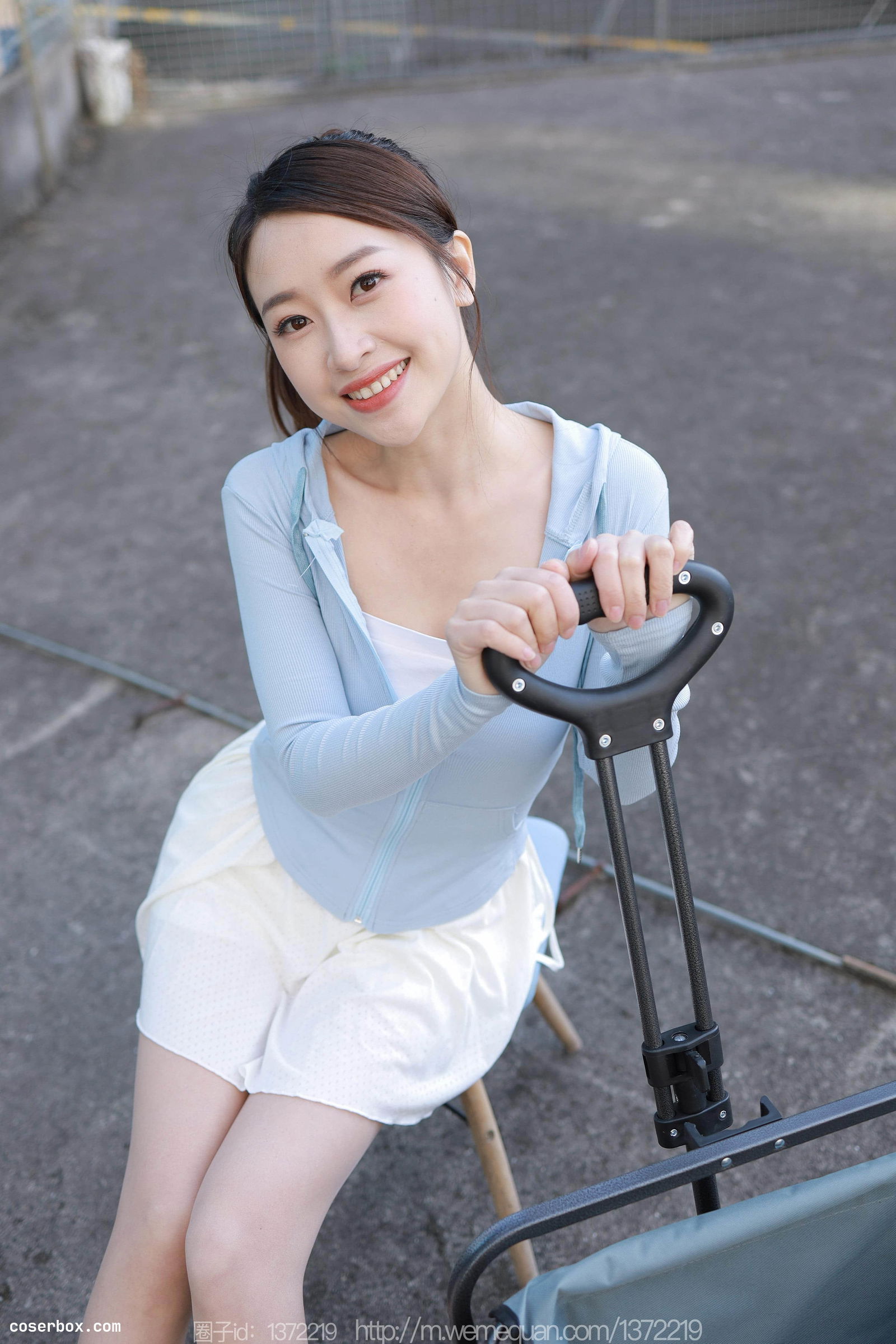 IESS异思趣向 2022.12.31 丝享家 1315 小婕《老司机开车》[90P-100.1M] [90P 100.08MB]