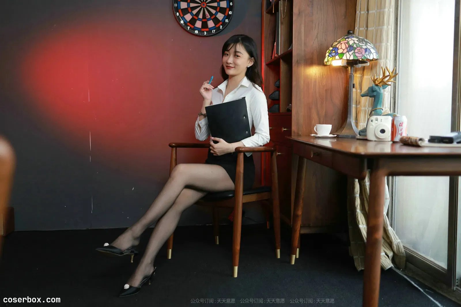 IESS异思趣向 2021.08.24 丝享家899：秋秋《企划部OL美女》[94P／127MB] [94P 126.33MB]