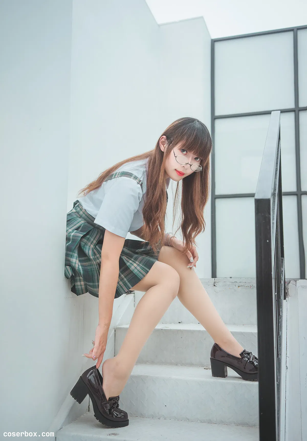 Money冷冷 NO.007 JK [9P 48.16MB] - 2