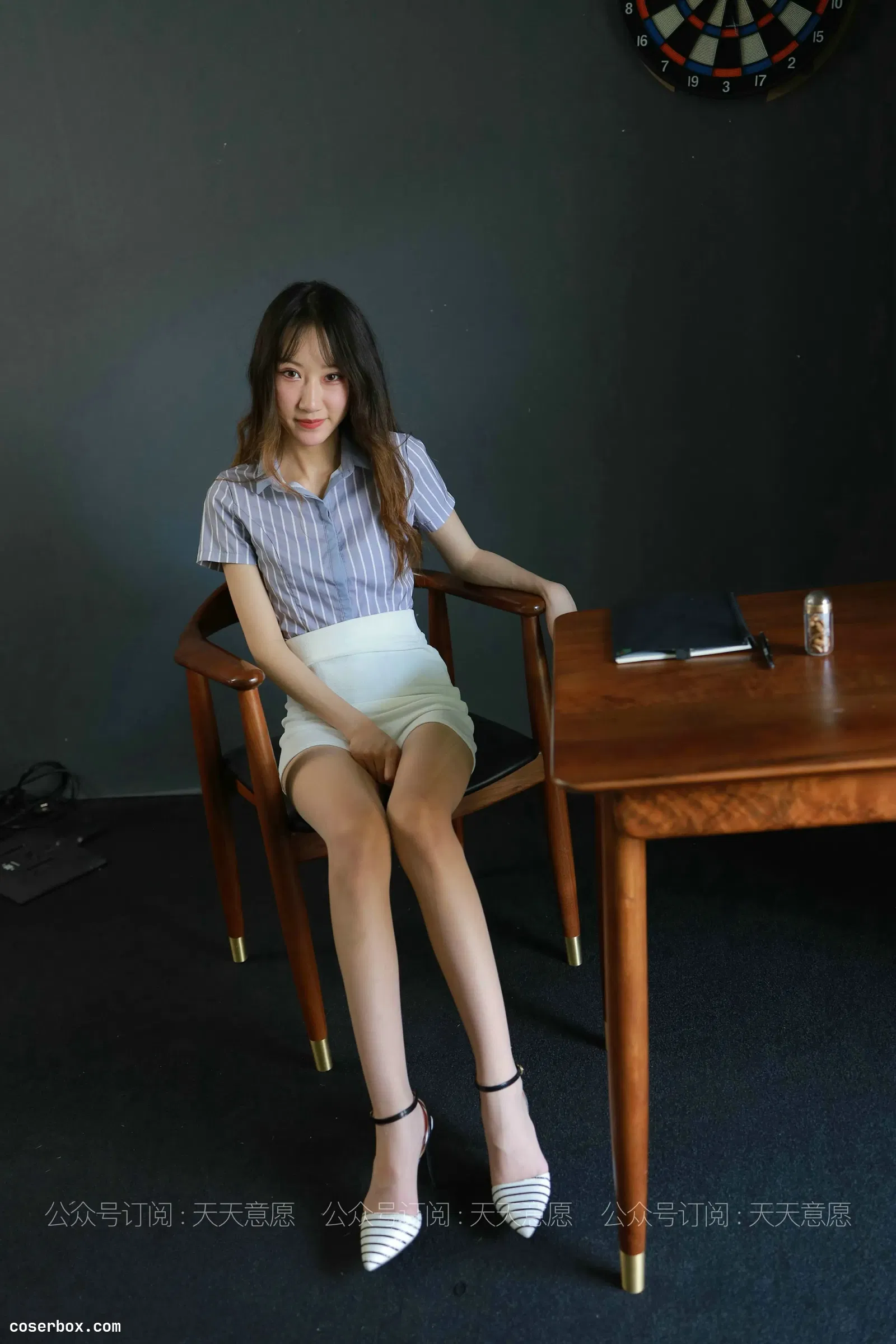 IESS异思趣向 2021.06.11 丝享家829：怡怡《长腿实习生》[88P／122MB] [88P 121.68MB]