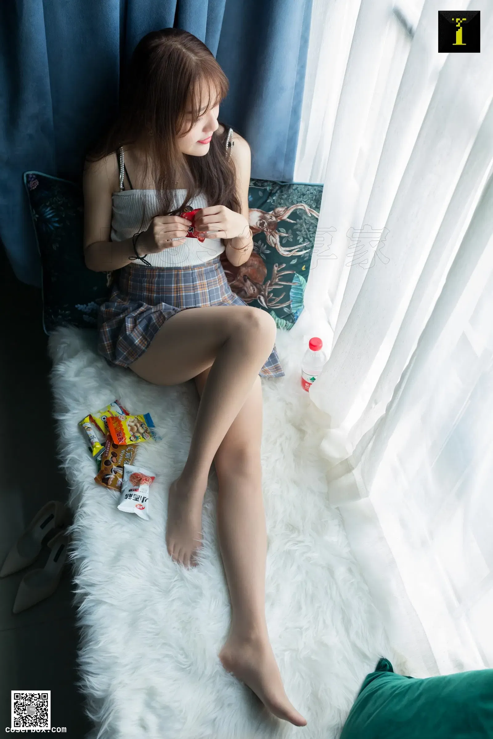 IESS异思趣向 2019.05.28 丝享家495：爱吃零食的婉萍 [88P 29.7MB]