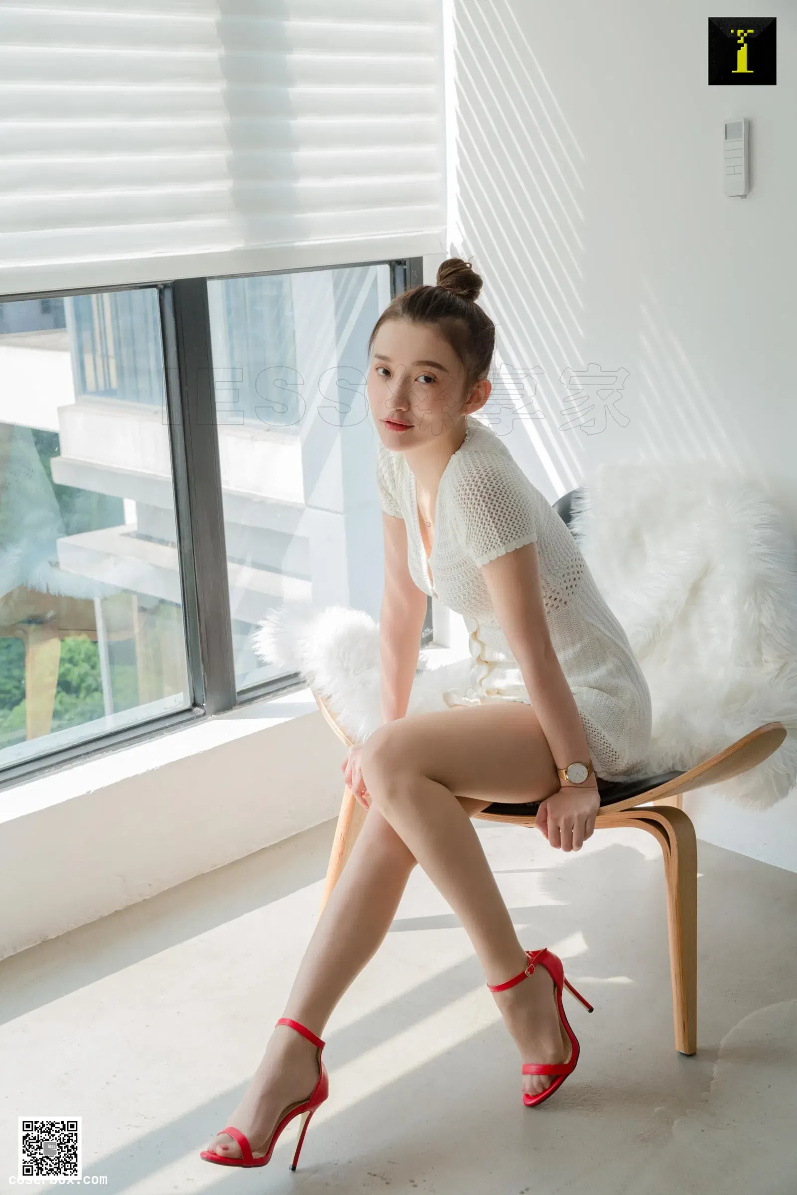 IESS异思趣向 2019.09.24 丝享家578：《安静的白衣秋秋》秋秋[90P／35.5MB] [90P 34.76MB]