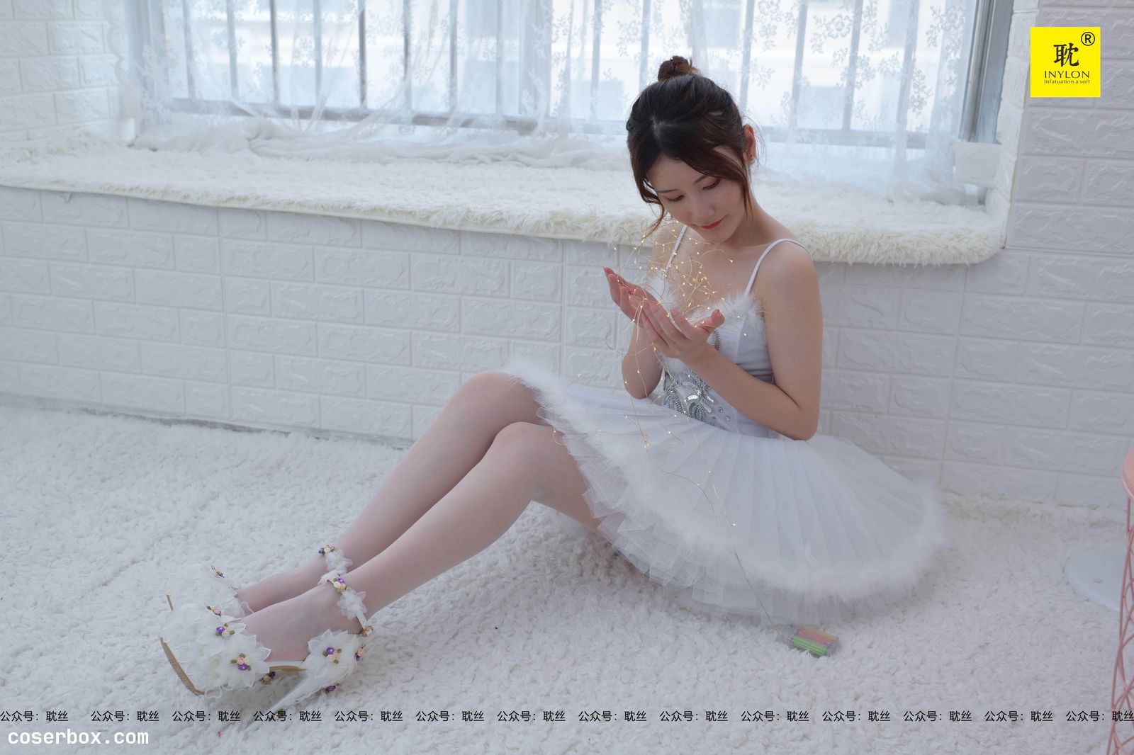 [IESS异思趣向]《普惠集》PH-S003 紫薇 白芭蕾[61P／116MB] [61P 114.68MB]