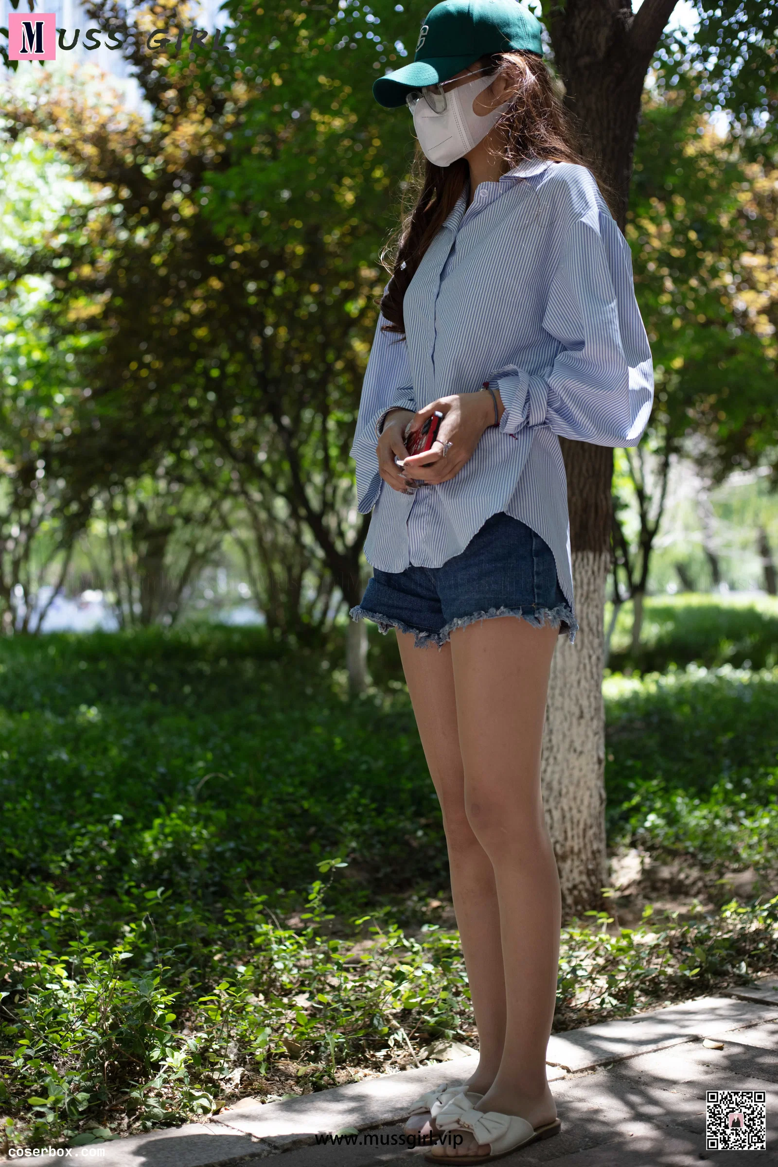 MussGirl慕丝女郎 NO.212 牛仔热裤肉丝美女2 [225P／551M]