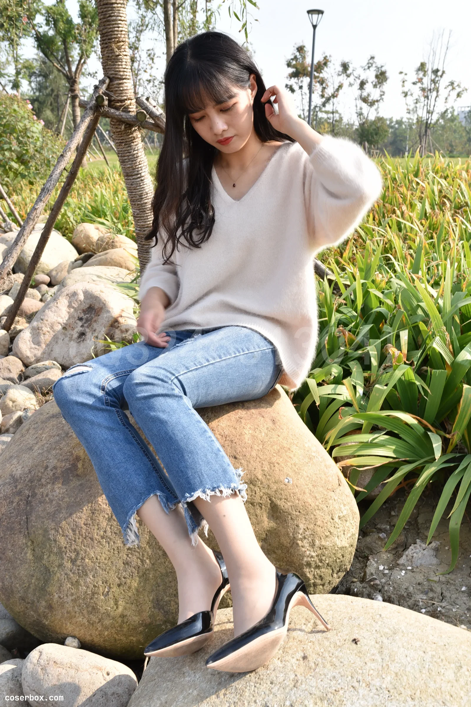 大生模拍 NO.046 嘉嘉-裤内有丝 [30P 124.15MB]