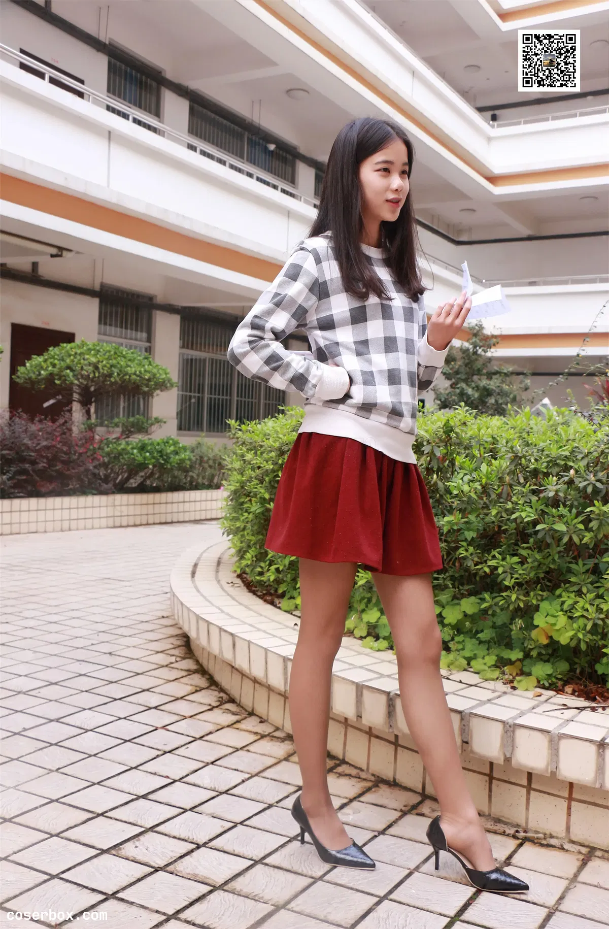 MussGirl慕丝女郎 学妹系列12 学妹告诉你,支援武汉,从宅做起2[72P／151MB] - 2