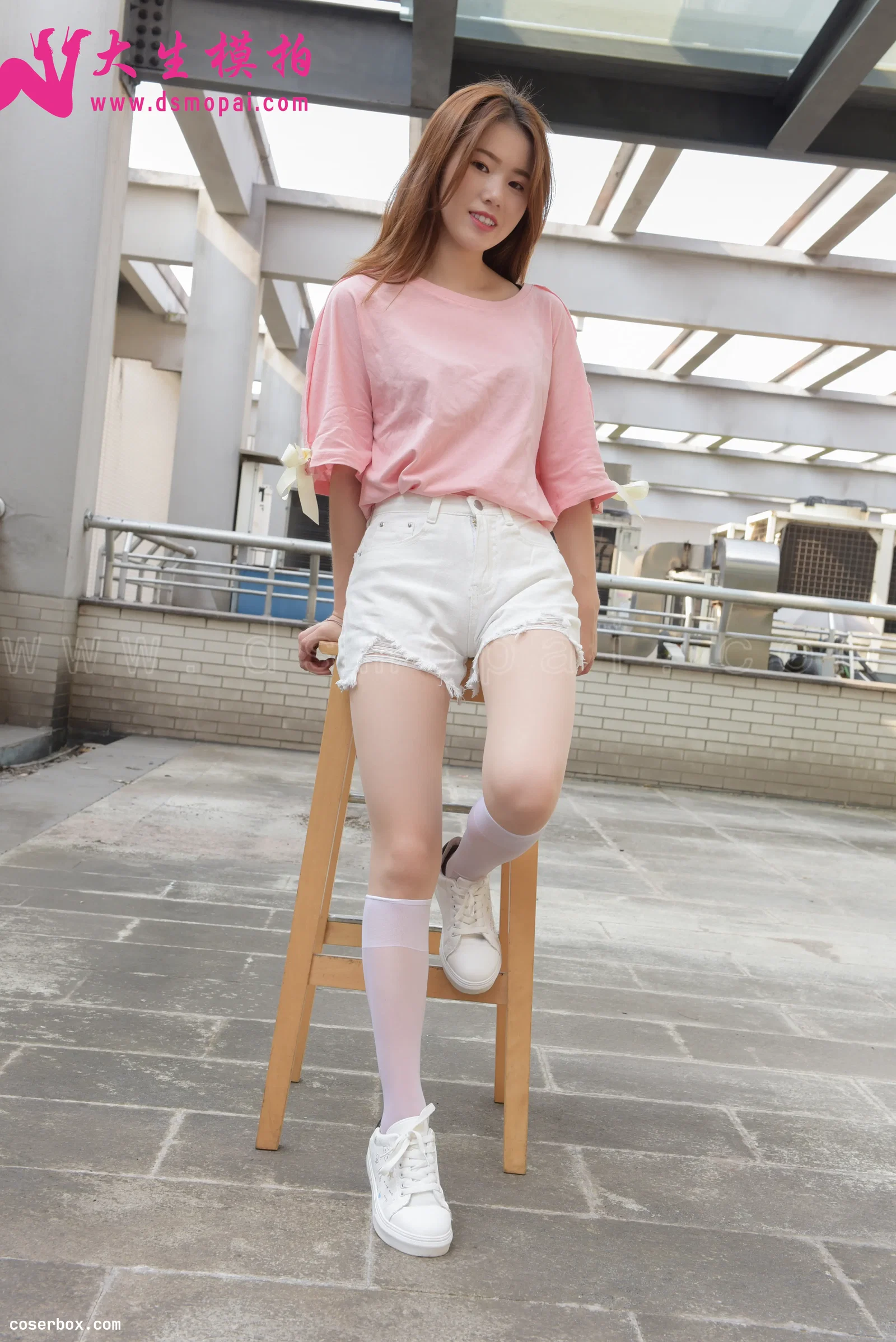 大生模拍 NO.143 文静 抖音网红丝 肉丝+白丝 [60P 1V 415.73MB]