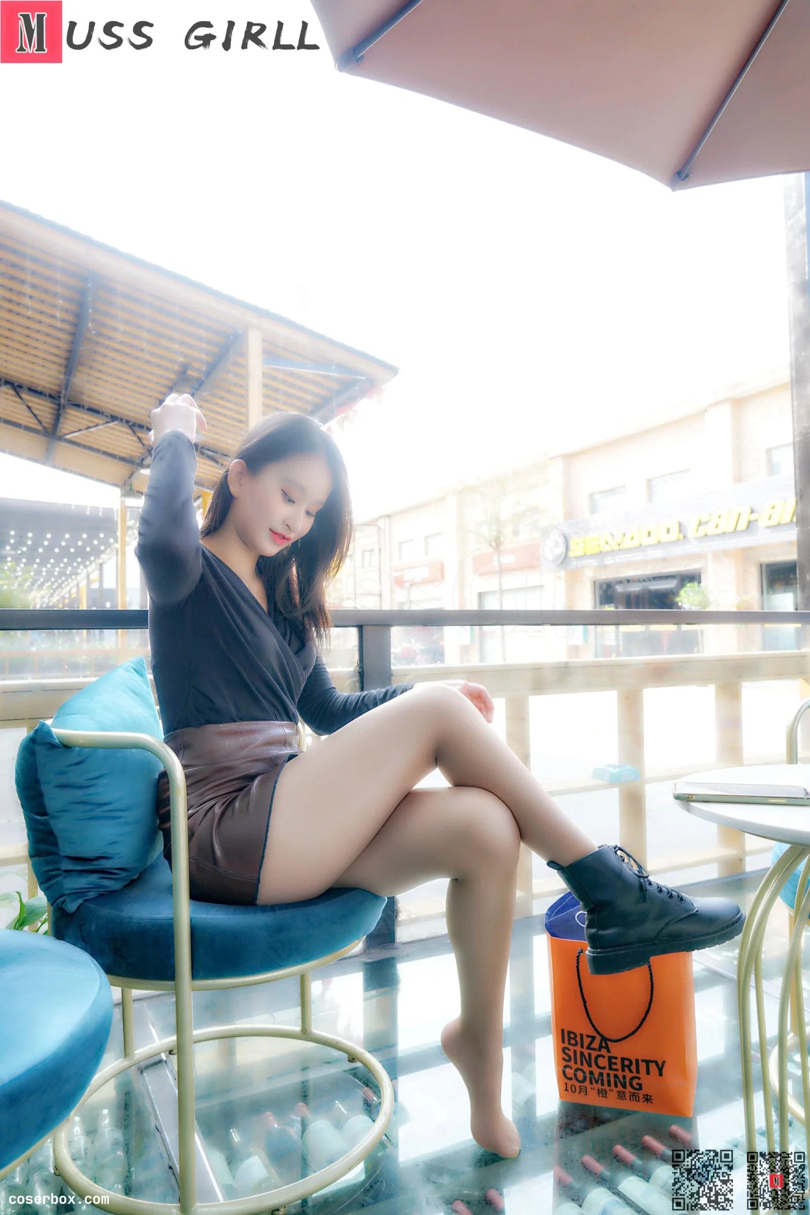 MussGirl慕丝女郎 NO.238-户外皮裙肉丝短靴美女[100P-110M]