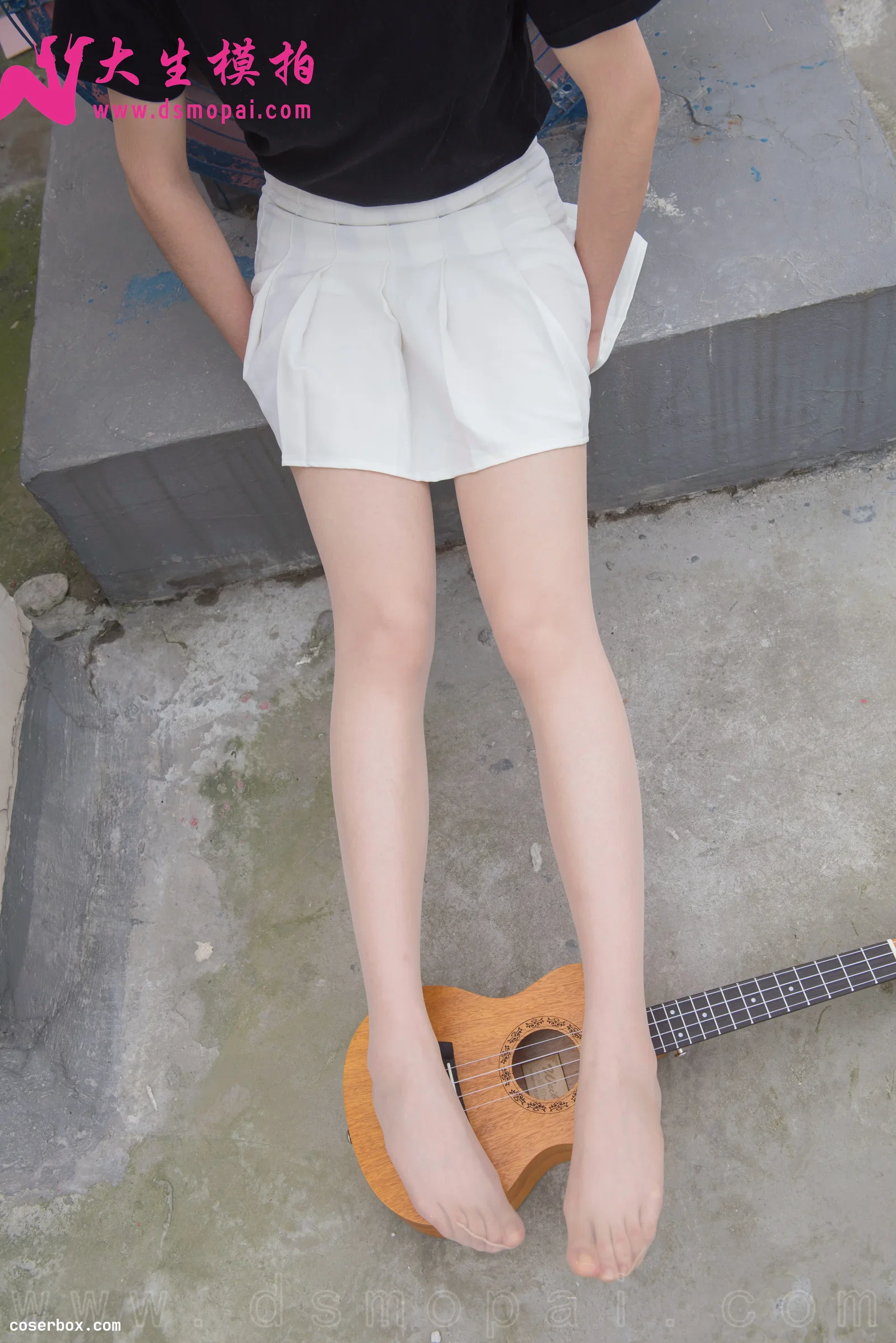 大生模拍 NO.002 天台长筒袜 [50P 103.97MB]