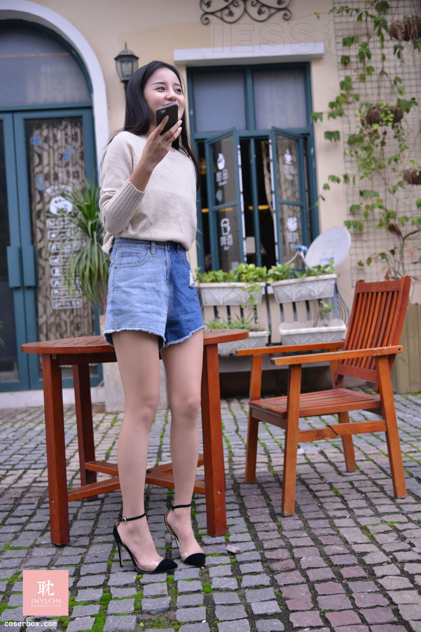 IESS异思趣向 普惠集 101 - 诗琪 - 路遇手机上瘾小姐姐 [80P127MB] [80P 127.35MB]